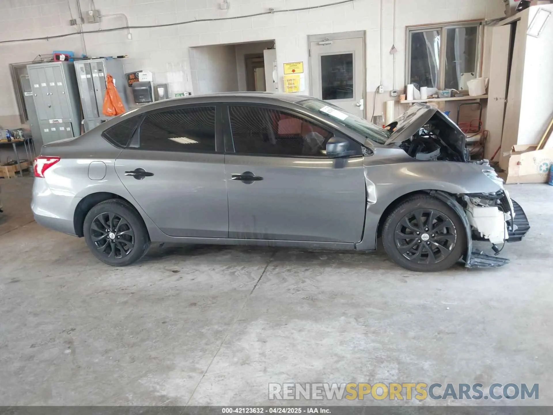 13 Photograph of a damaged car 3N1AB7AP4KL625982 NISSAN SENTRA 2019