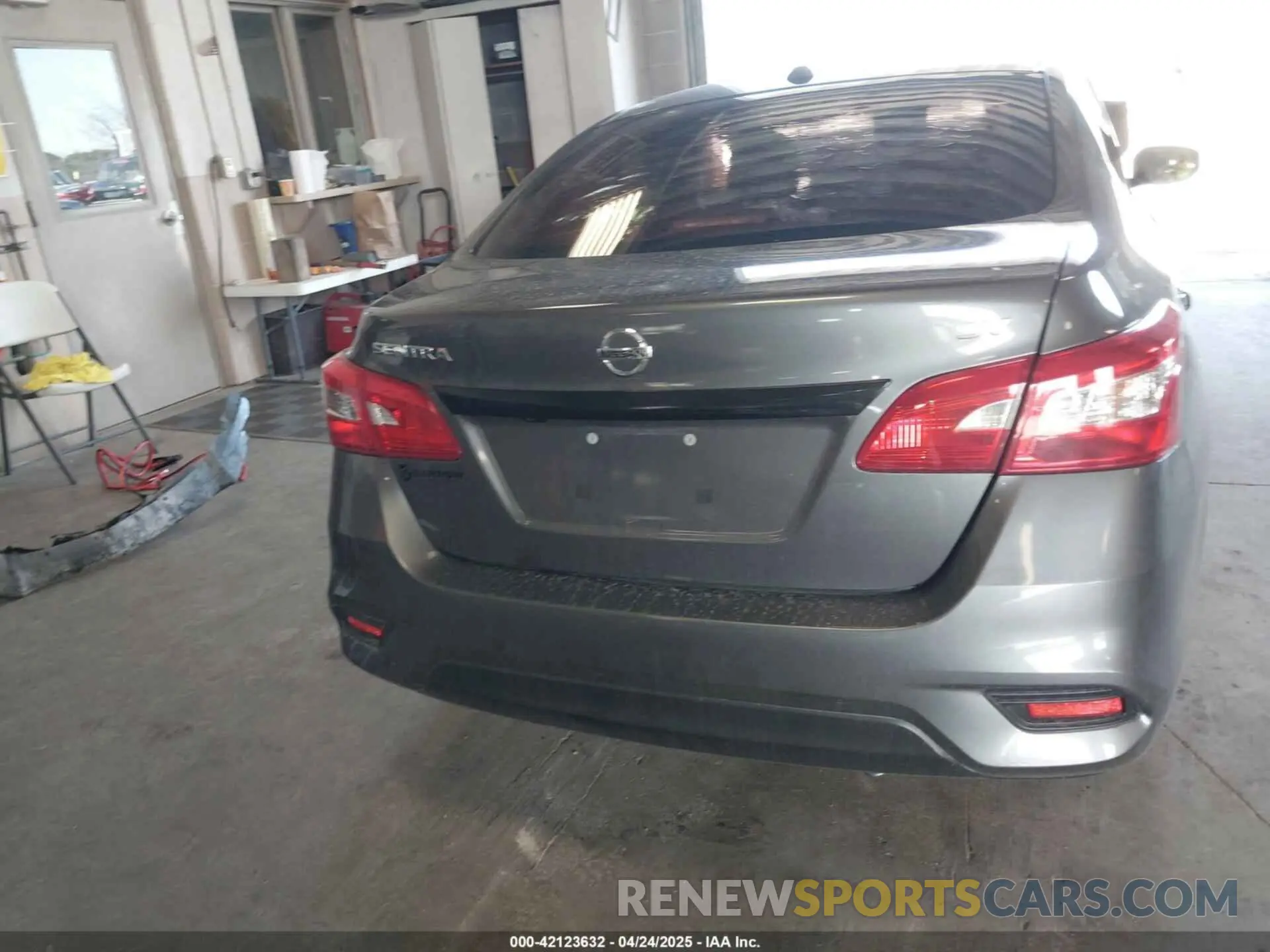 16 Photograph of a damaged car 3N1AB7AP4KL625982 NISSAN SENTRA 2019