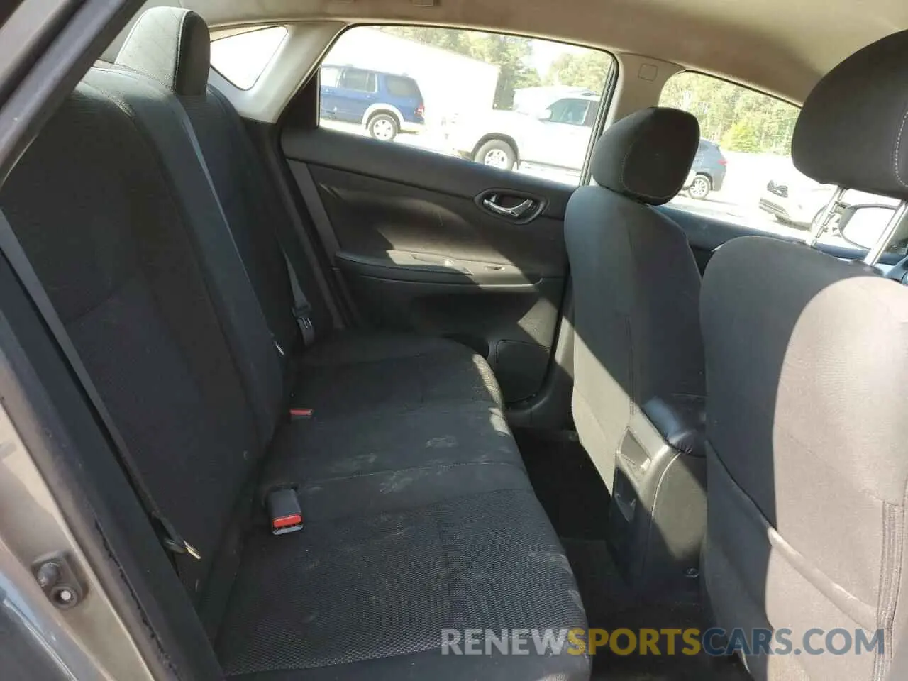 10 Photograph of a damaged car 3N1AB7AP4KY221034 NISSAN SENTRA 2019