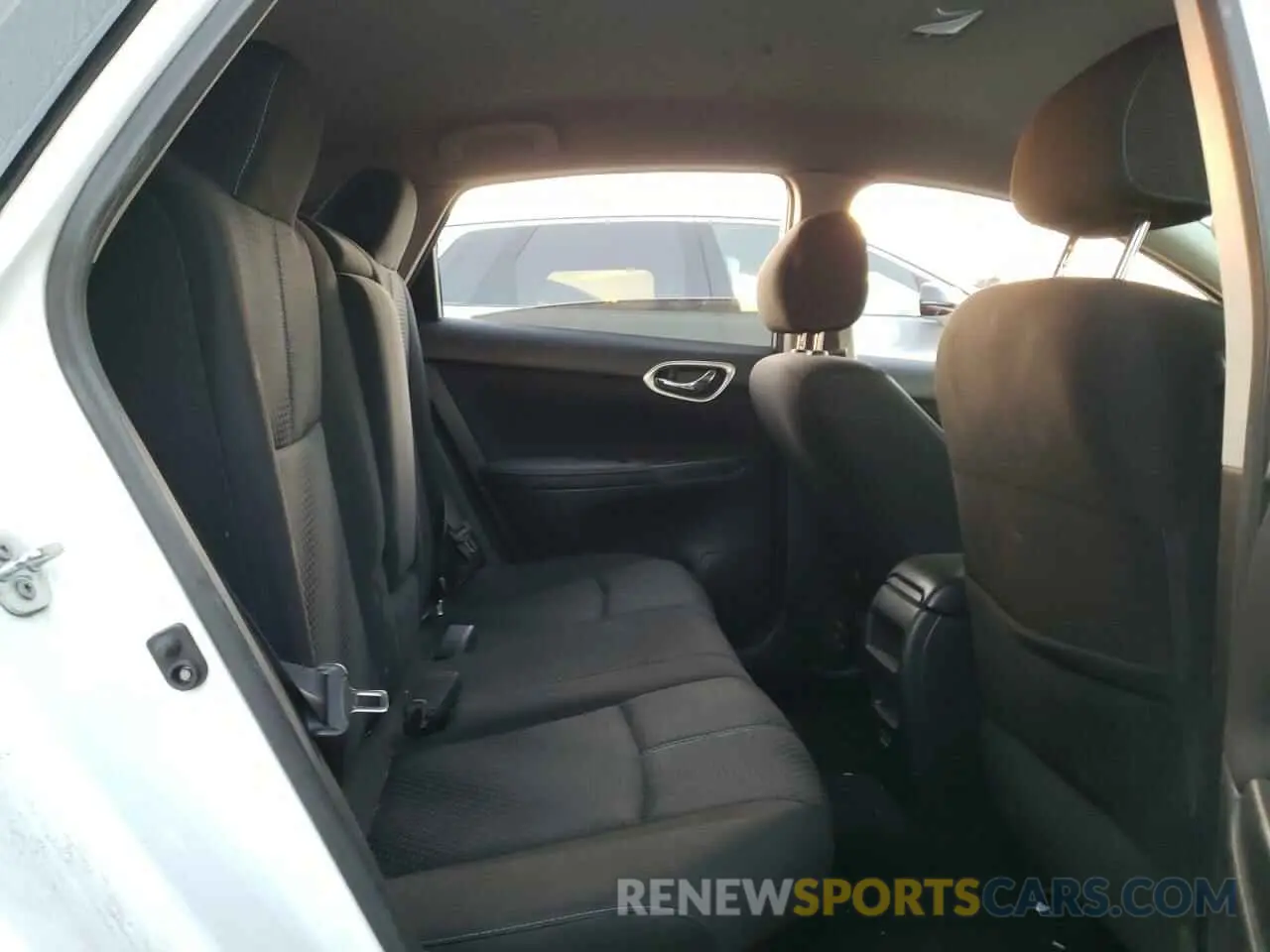 10 Photograph of a damaged car 3N1AB7AP4KY221356 NISSAN SENTRA 2019