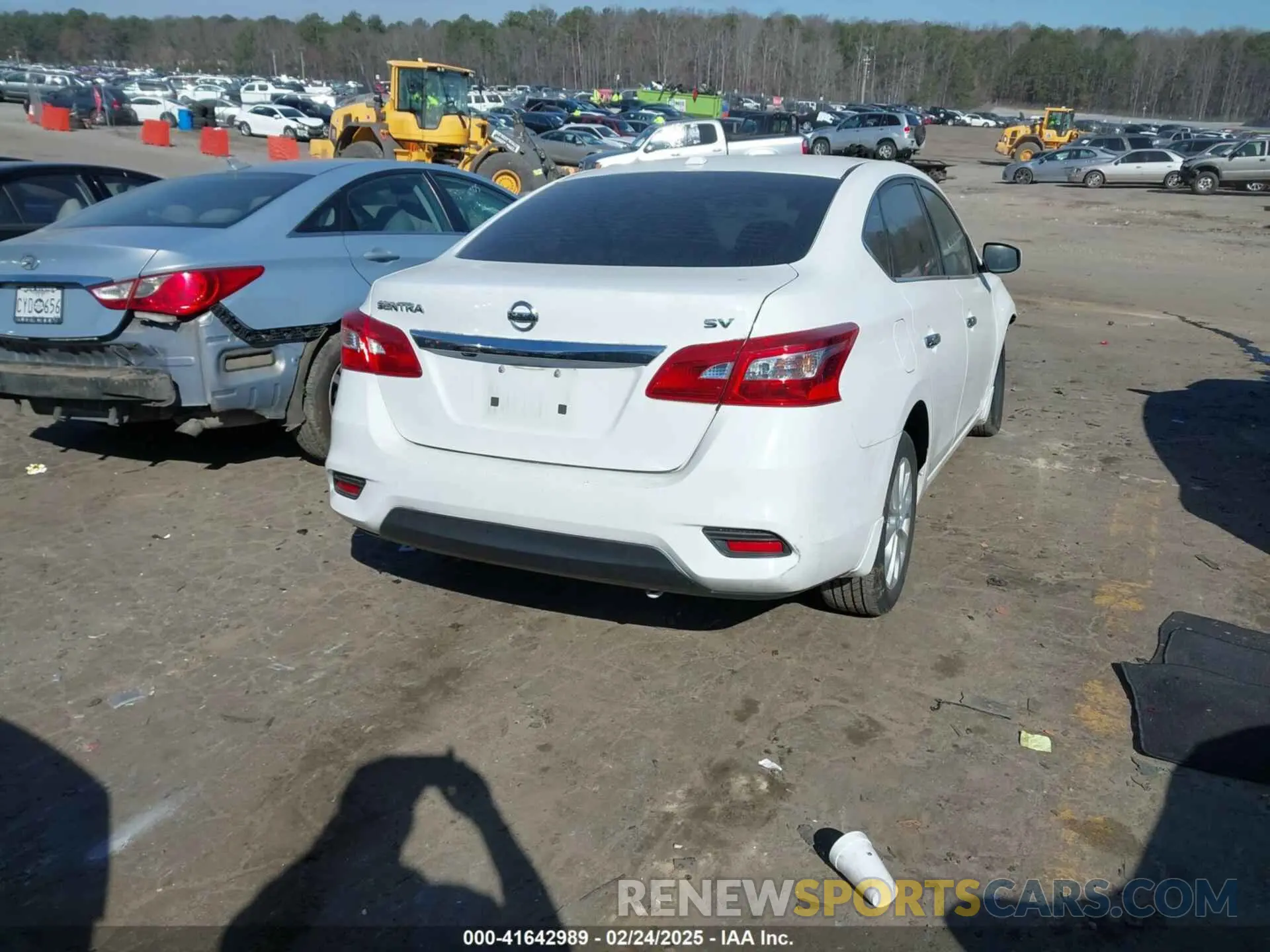 4 Photograph of a damaged car 3N1AB7AP4KY265082 NISSAN SENTRA 2019