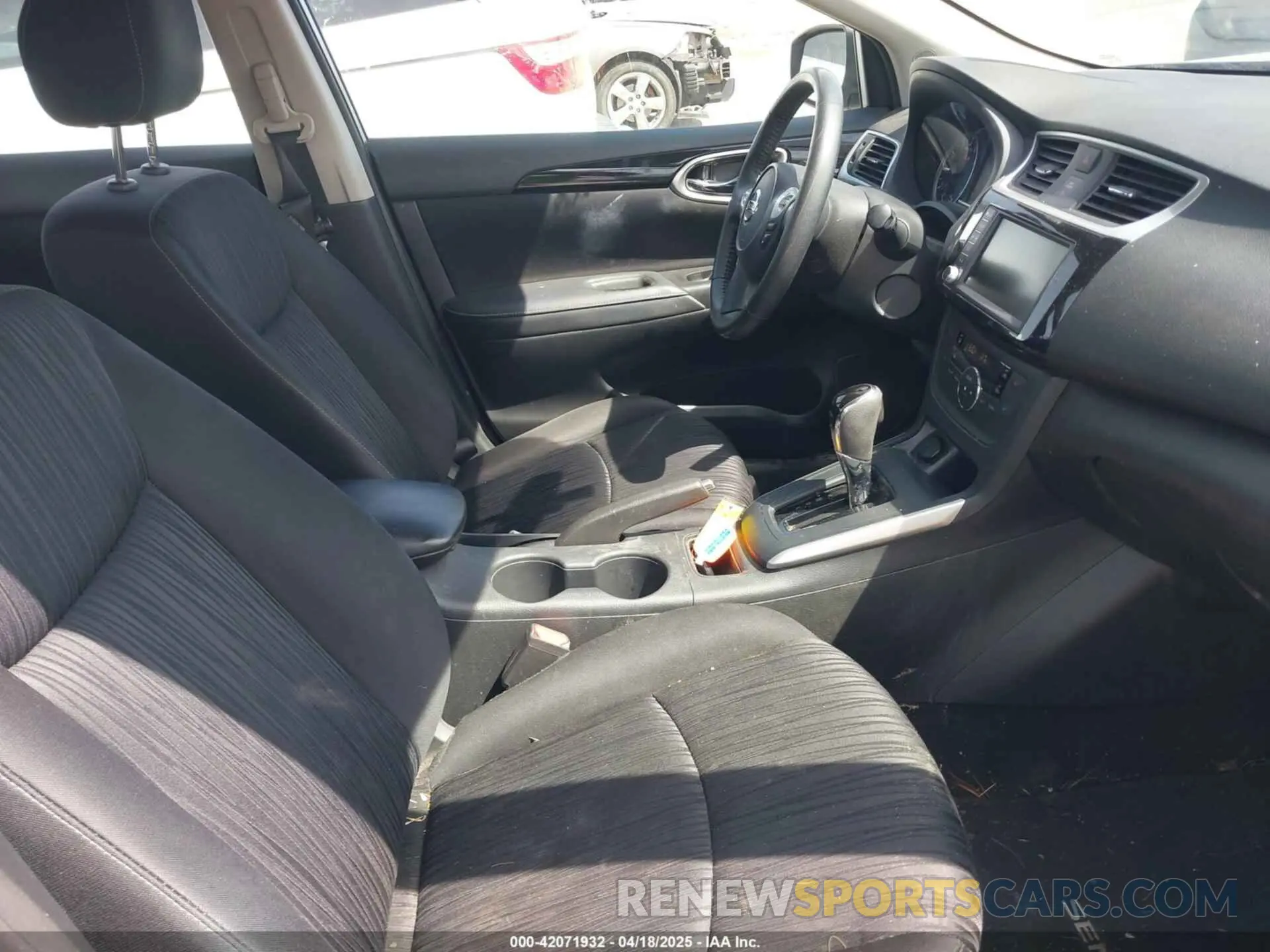 5 Photograph of a damaged car 3N1AB7AP4KY266328 NISSAN SENTRA 2019
