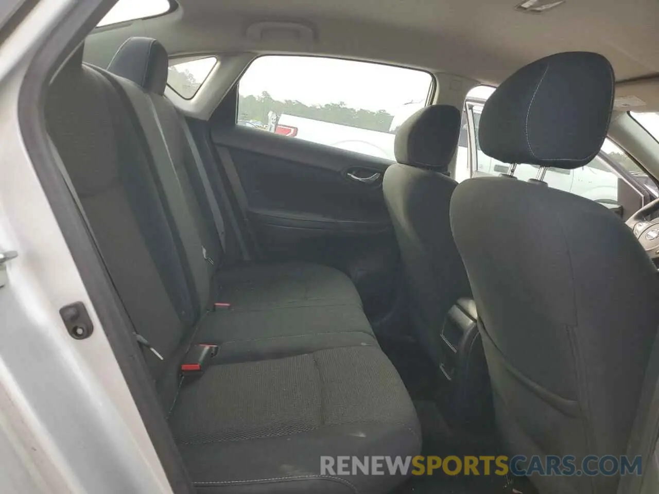 10 Photograph of a damaged car 3N1AB7AP4KY269021 NISSAN SENTRA 2019