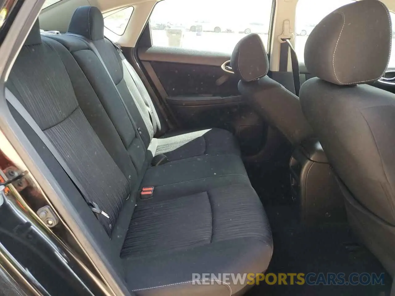 10 Photograph of a damaged car 3N1AB7AP4KY279094 NISSAN SENTRA 2019