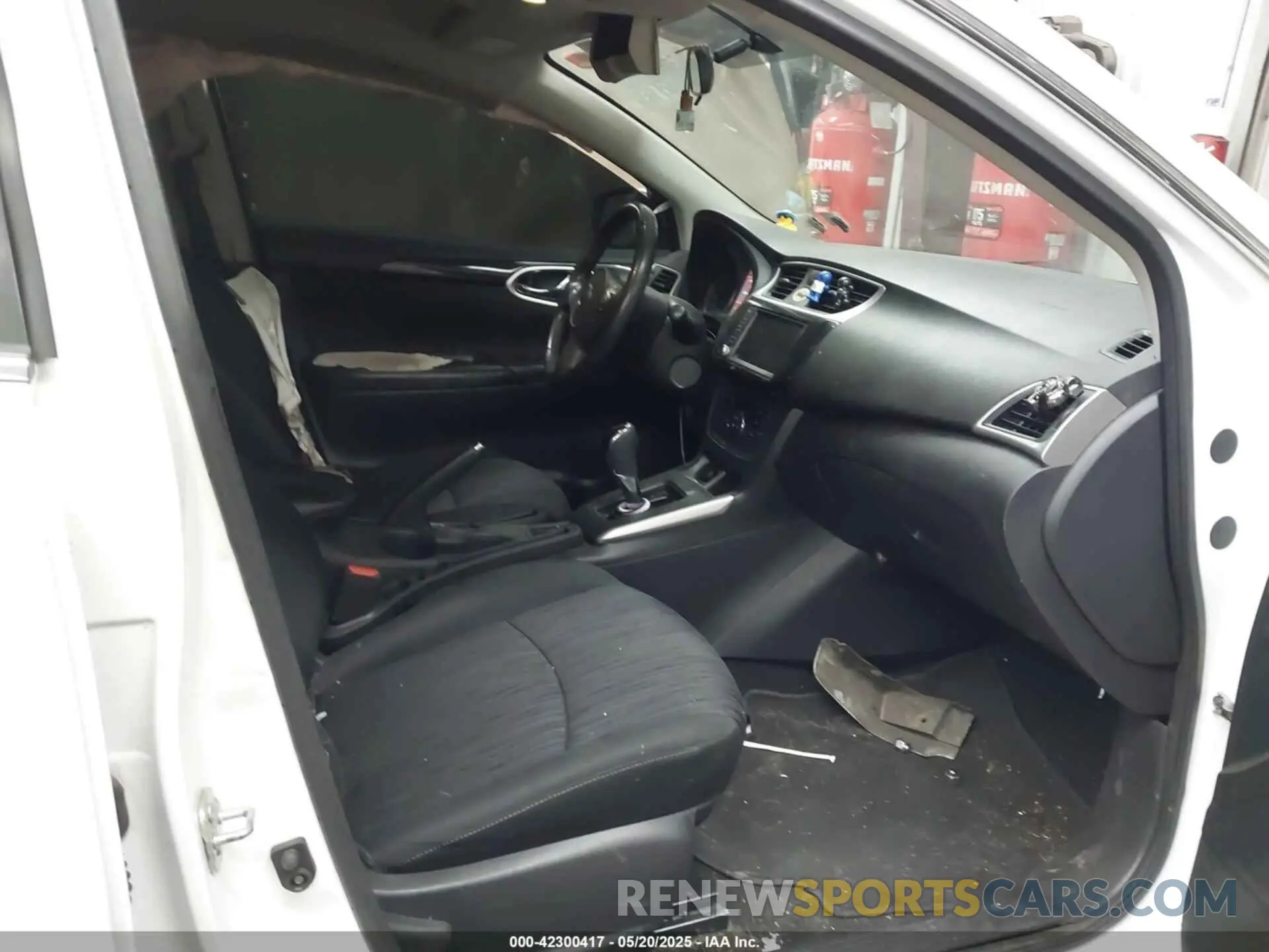 5 Photograph of a damaged car 3N1AB7AP4KY285686 NISSAN SENTRA 2019