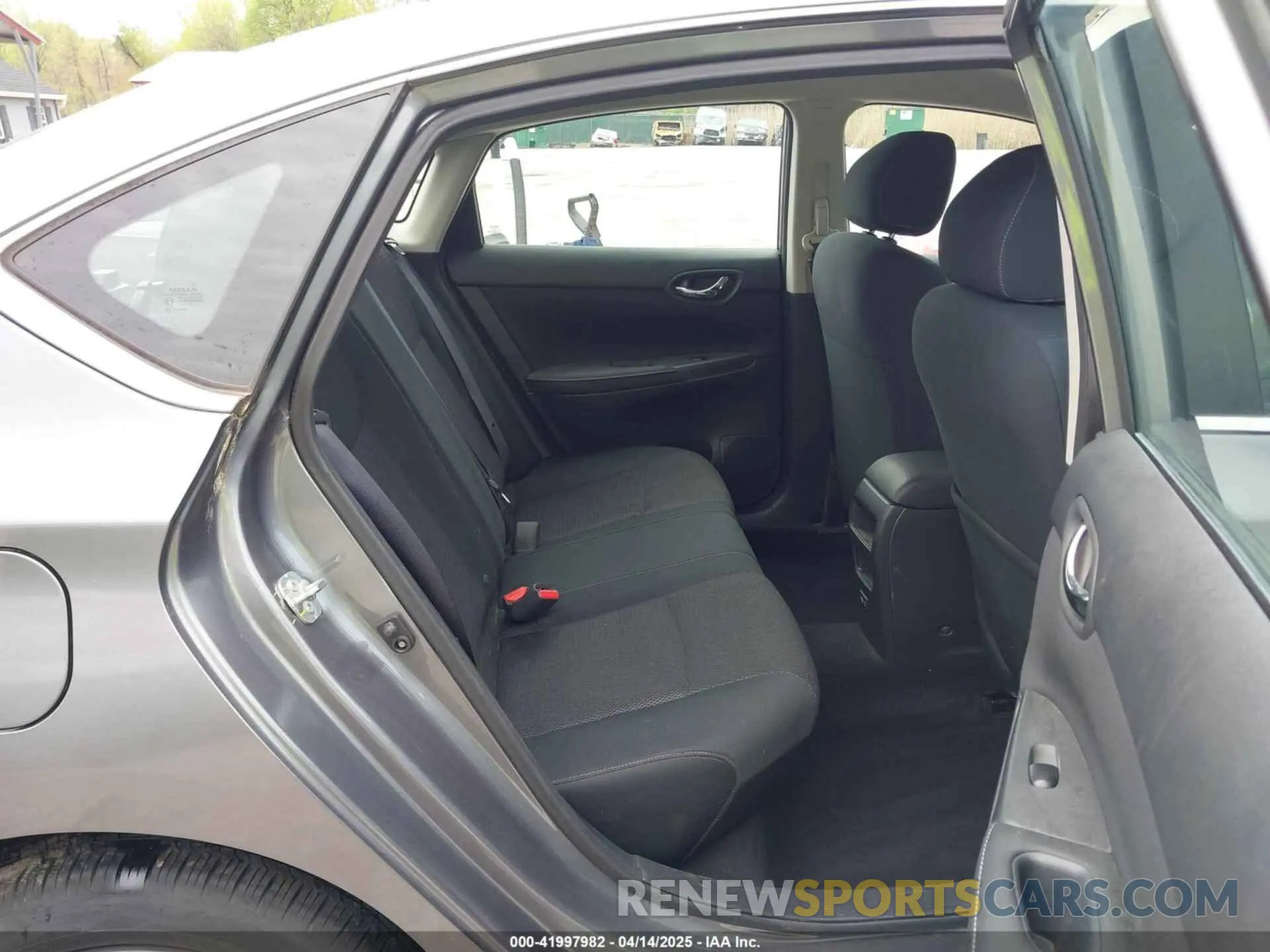 8 Photograph of a damaged car 3N1AB7AP4KY322090 NISSAN SENTRA 2019