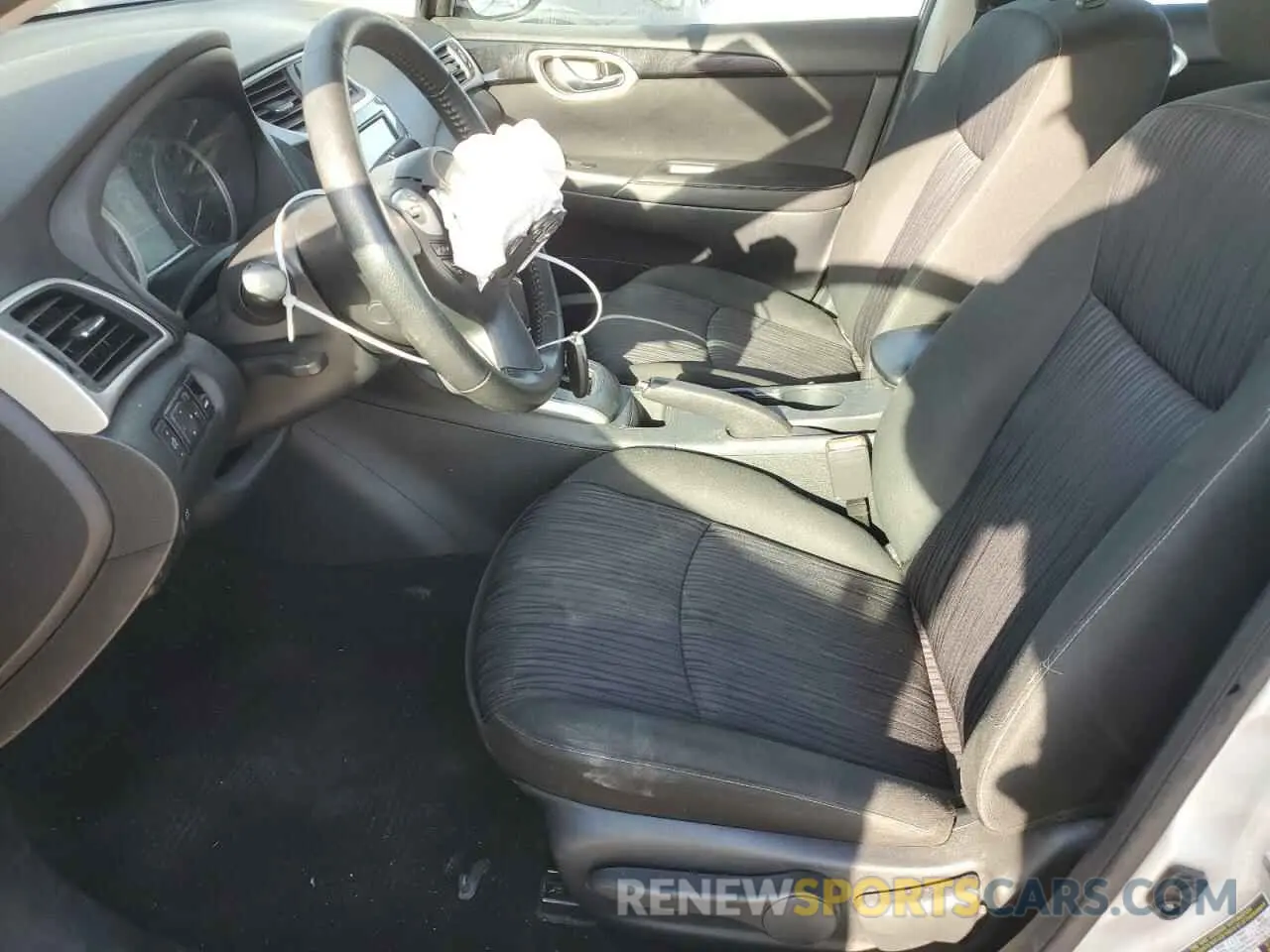 7 Photograph of a damaged car 3N1AB7AP4KY335826 NISSAN SENTRA 2019