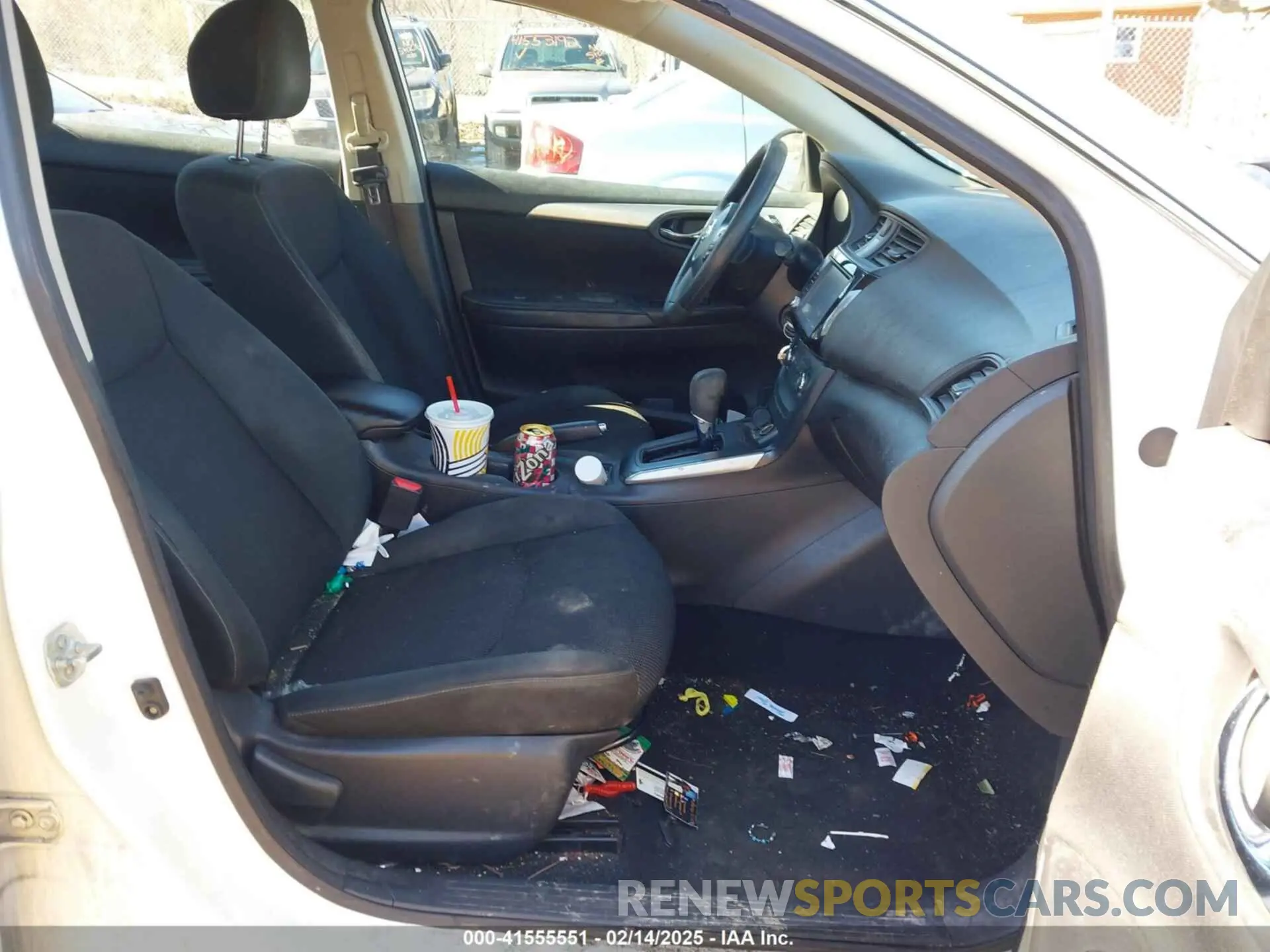 5 Photograph of a damaged car 3N1AB7AP4KY338354 NISSAN SENTRA 2019