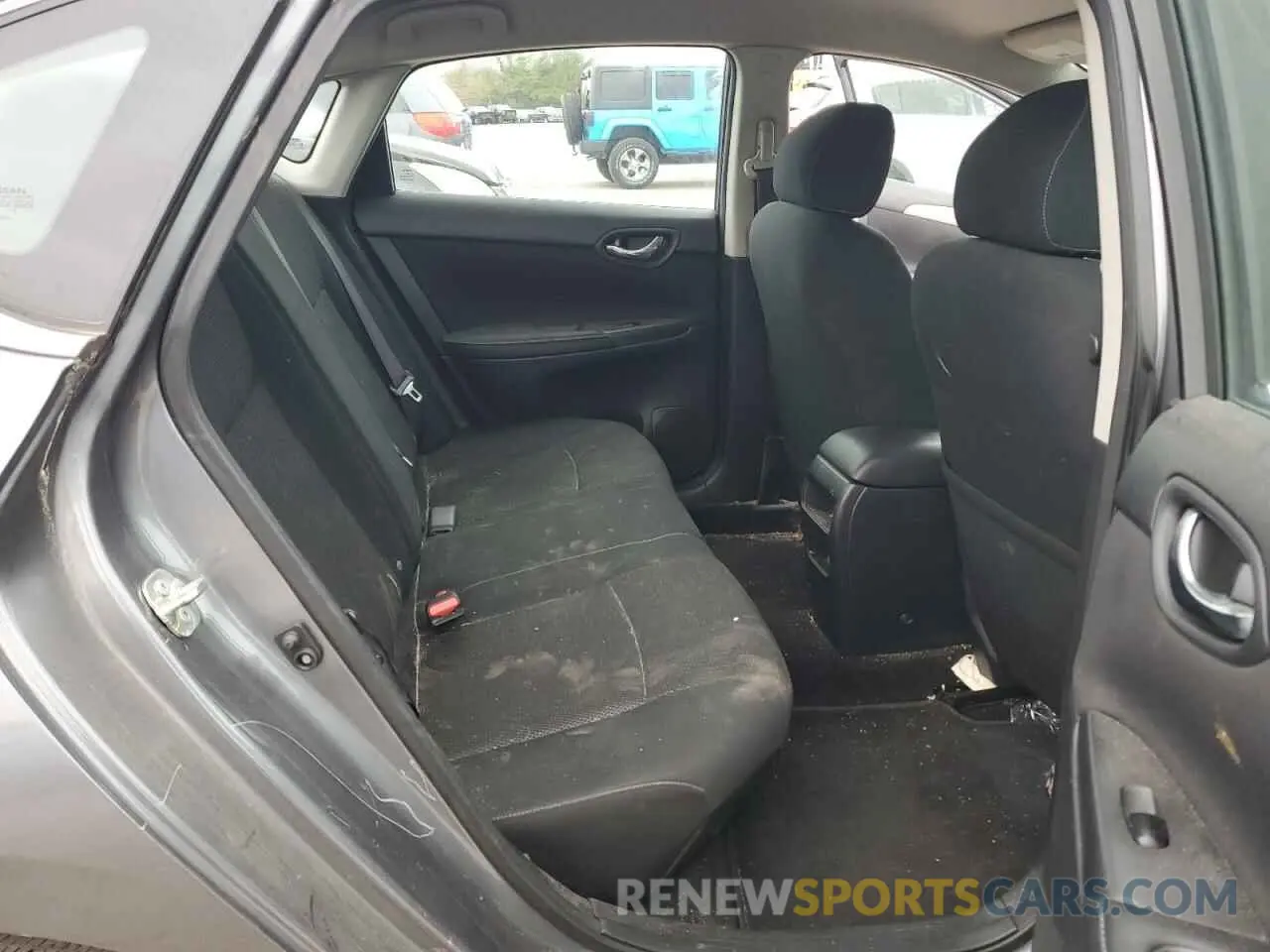 10 Photograph of a damaged car 3N1AB7AP4KY353565 NISSAN SENTRA 2019