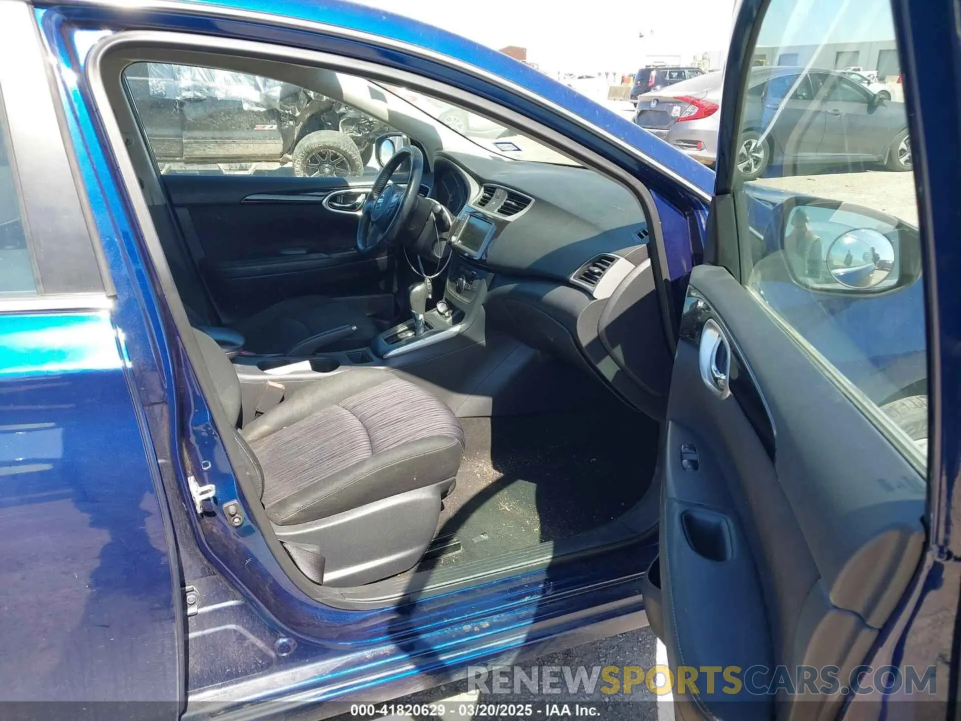 5 Photograph of a damaged car 3N1AB7AP4KY355168 NISSAN SENTRA 2019