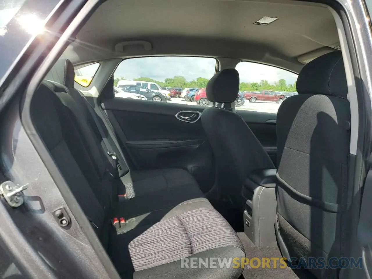 11 Photograph of a damaged car 3N1AB7AP4KY358863 NISSAN SENTRA 2019