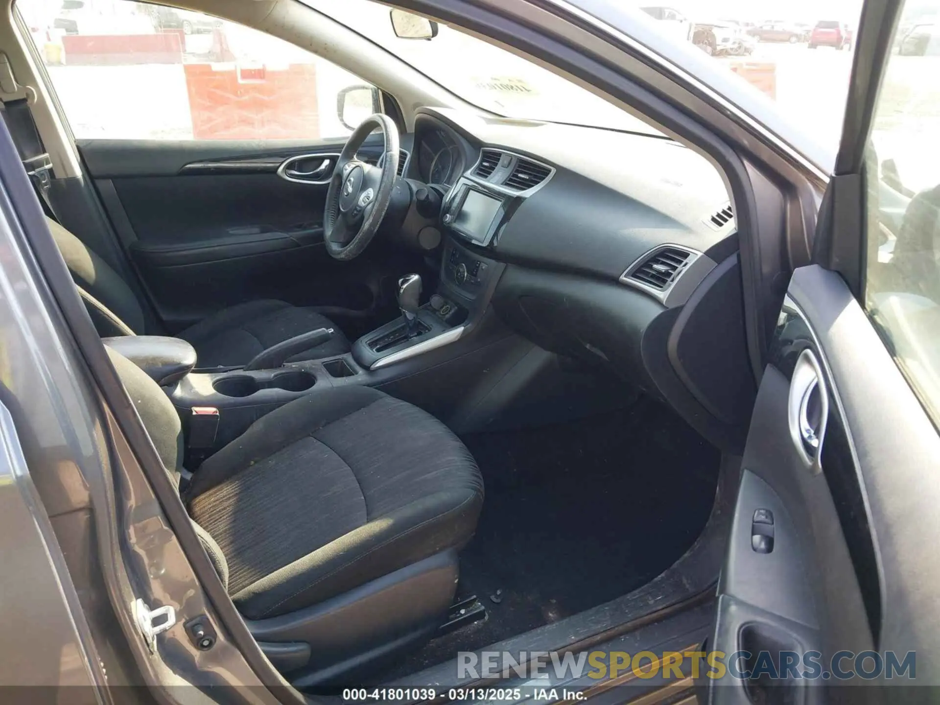 5 Photograph of a damaged car 3N1AB7AP4KY373282 NISSAN SENTRA 2019
