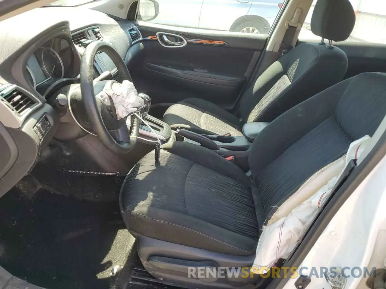 7 Photograph of a damaged car 3N1AB7AP4KY393452 NISSAN SENTRA 2019