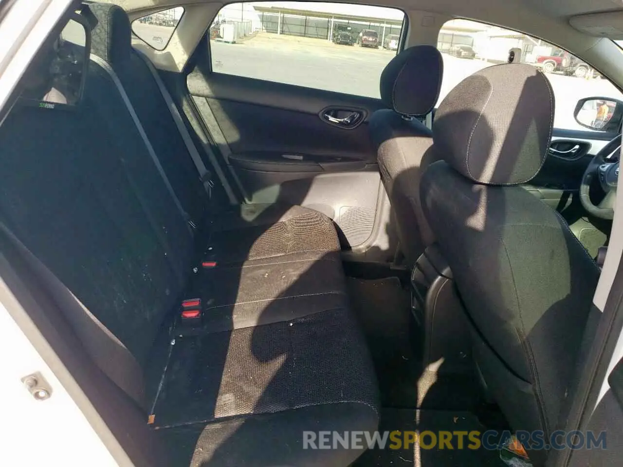 10 Photograph of a damaged car 3N1AB7AP4KY395766 NISSAN SENTRA 2019
