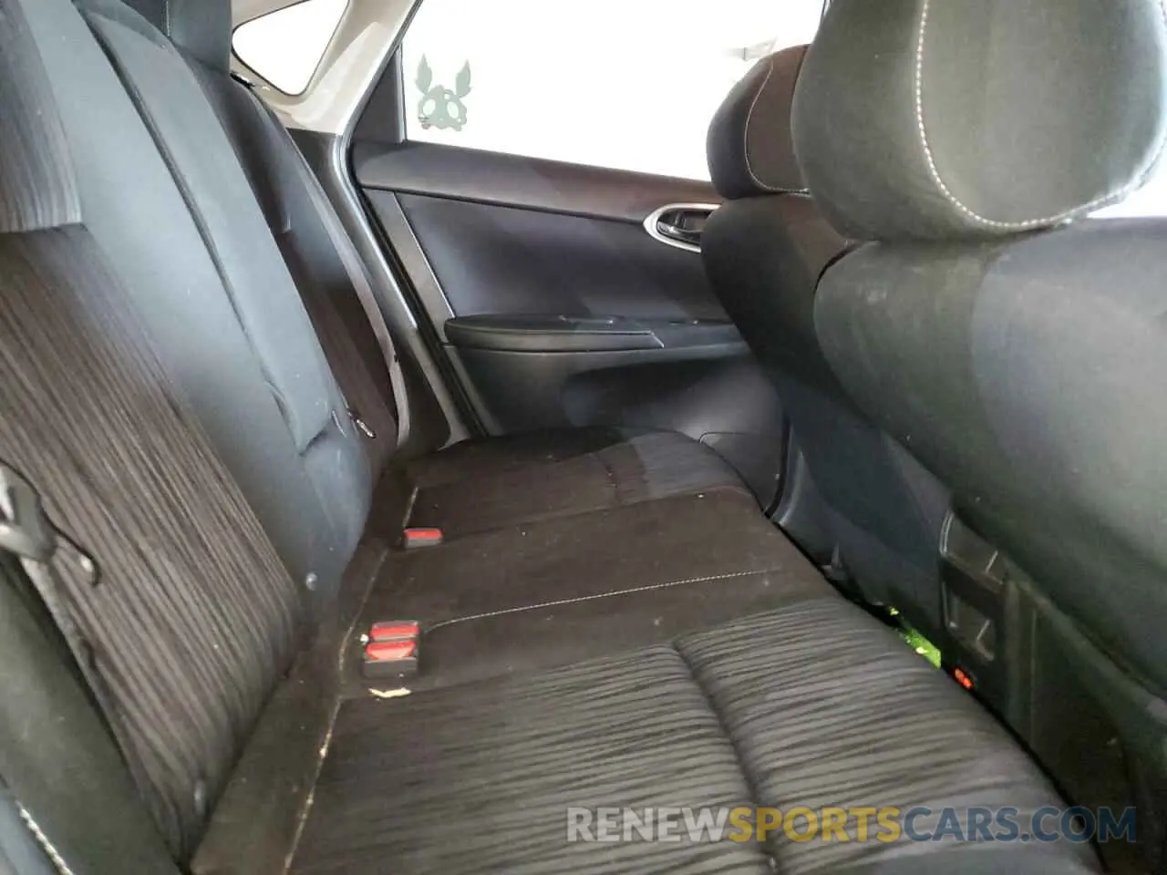 10 Photograph of a damaged car 3N1AB7AP4KY414798 NISSAN SENTRA 2019