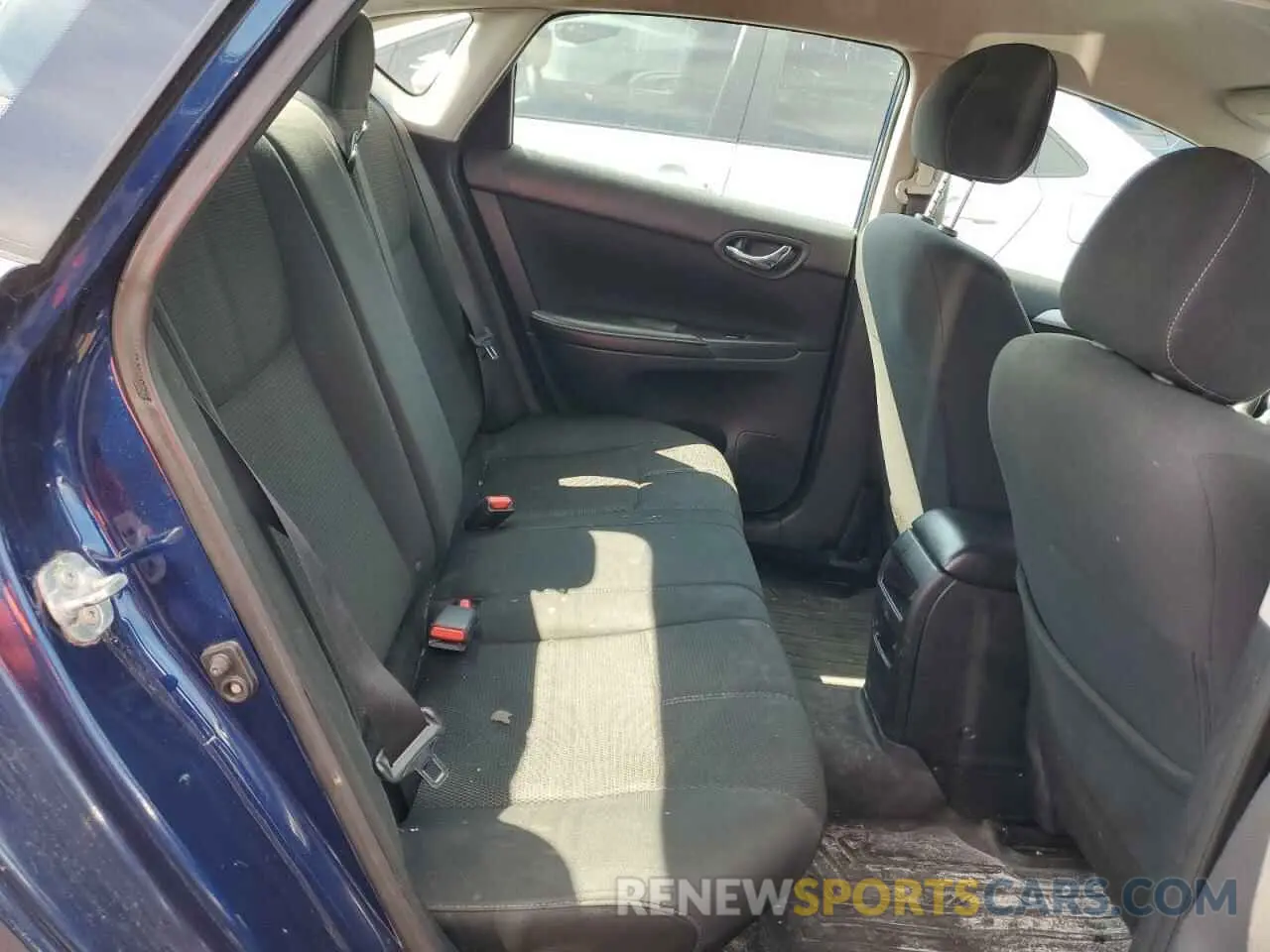 10 Photograph of a damaged car 3N1AB7AP4KY418124 NISSAN SENTRA 2019