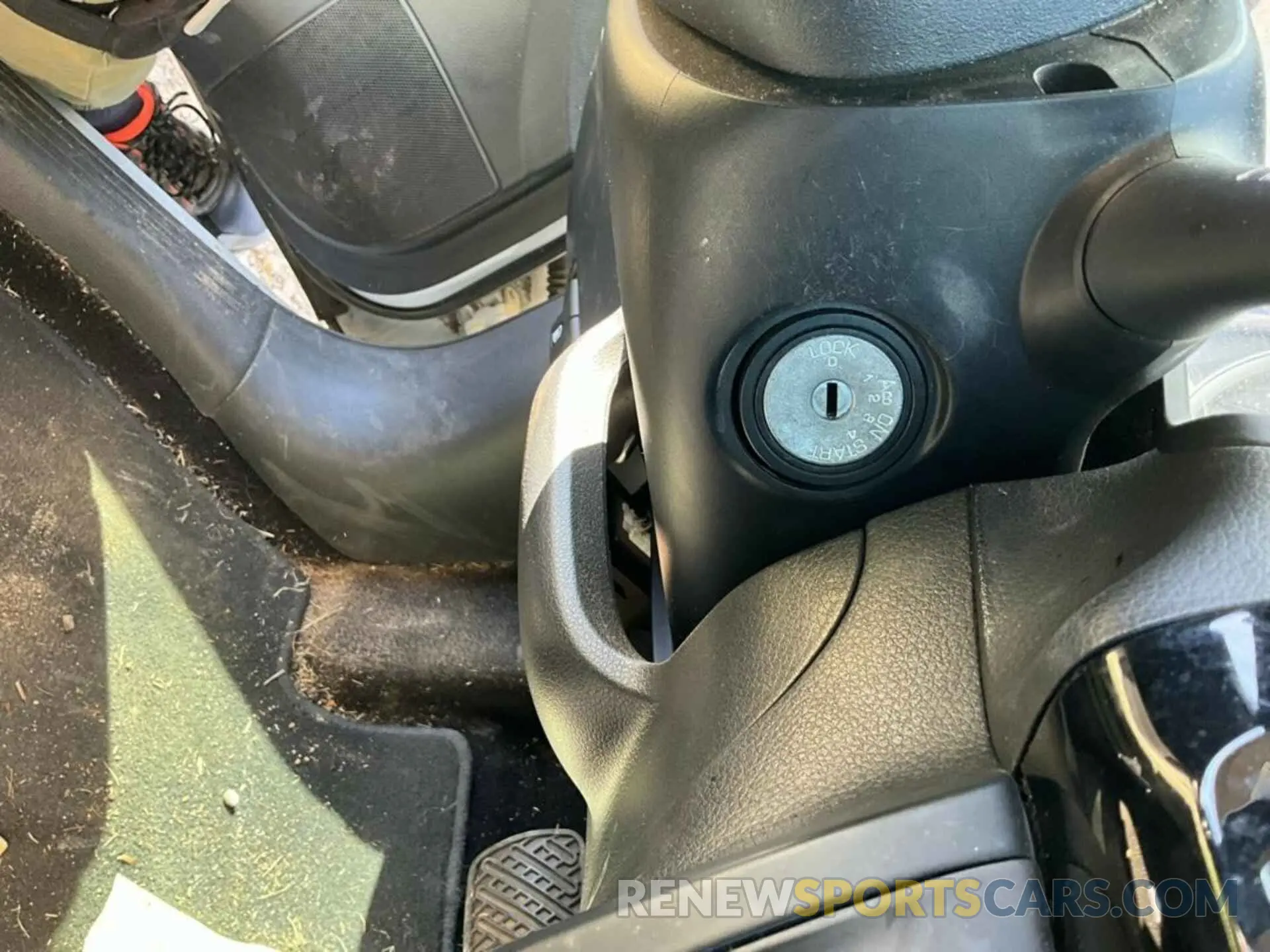 5 Photograph of a damaged car 3N1AB7AP4KY423730 NISSAN SENTRA 2019