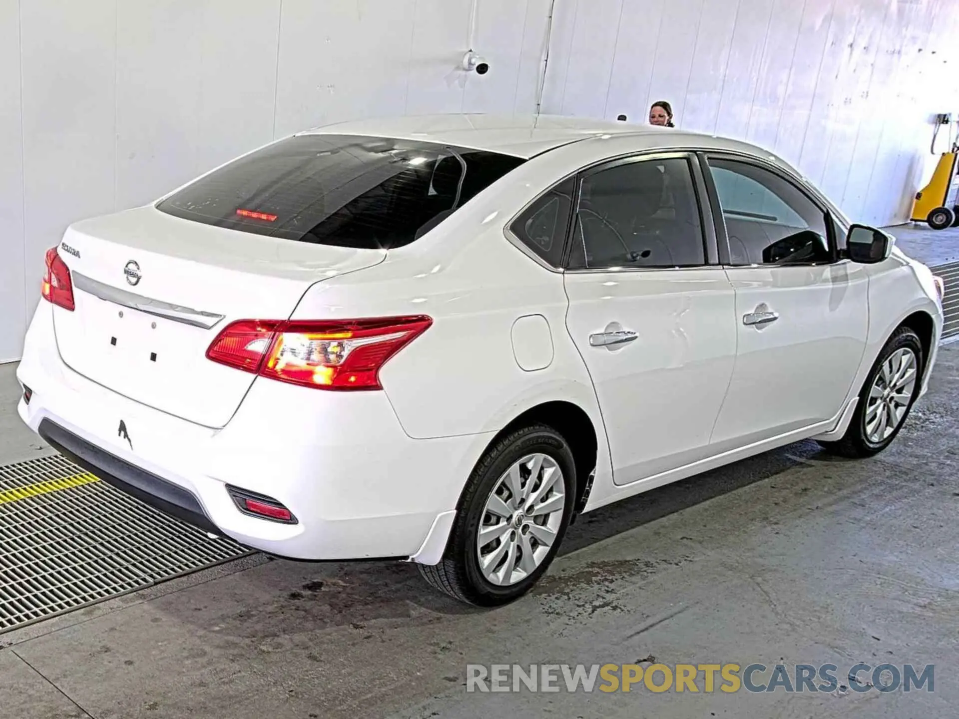 18 Photograph of a damaged car 3N1AB7AP4KY446781 NISSAN SENTRA 2019