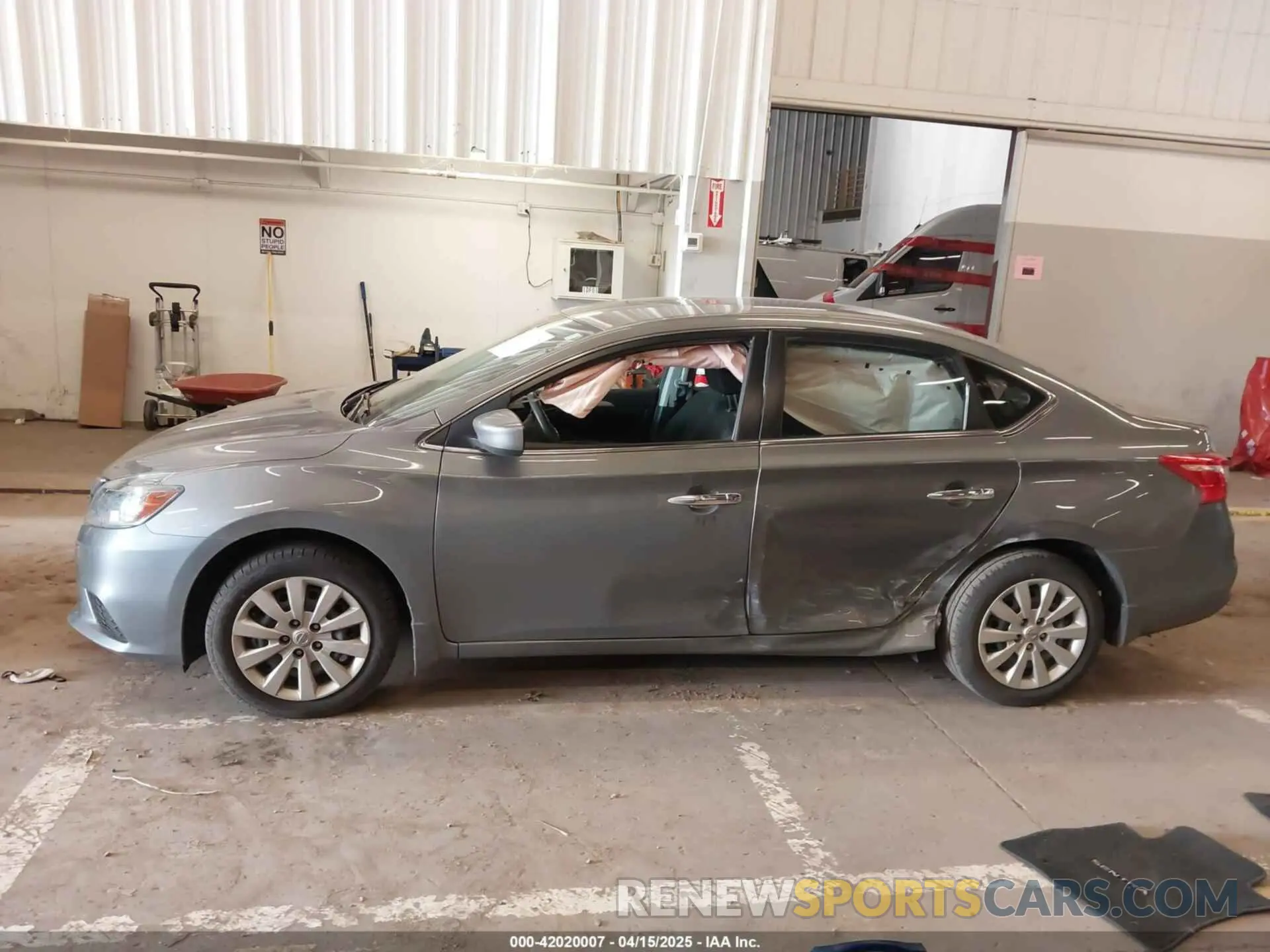 14 Photograph of a damaged car 3N1AB7AP4KY450295 NISSAN SENTRA 2019