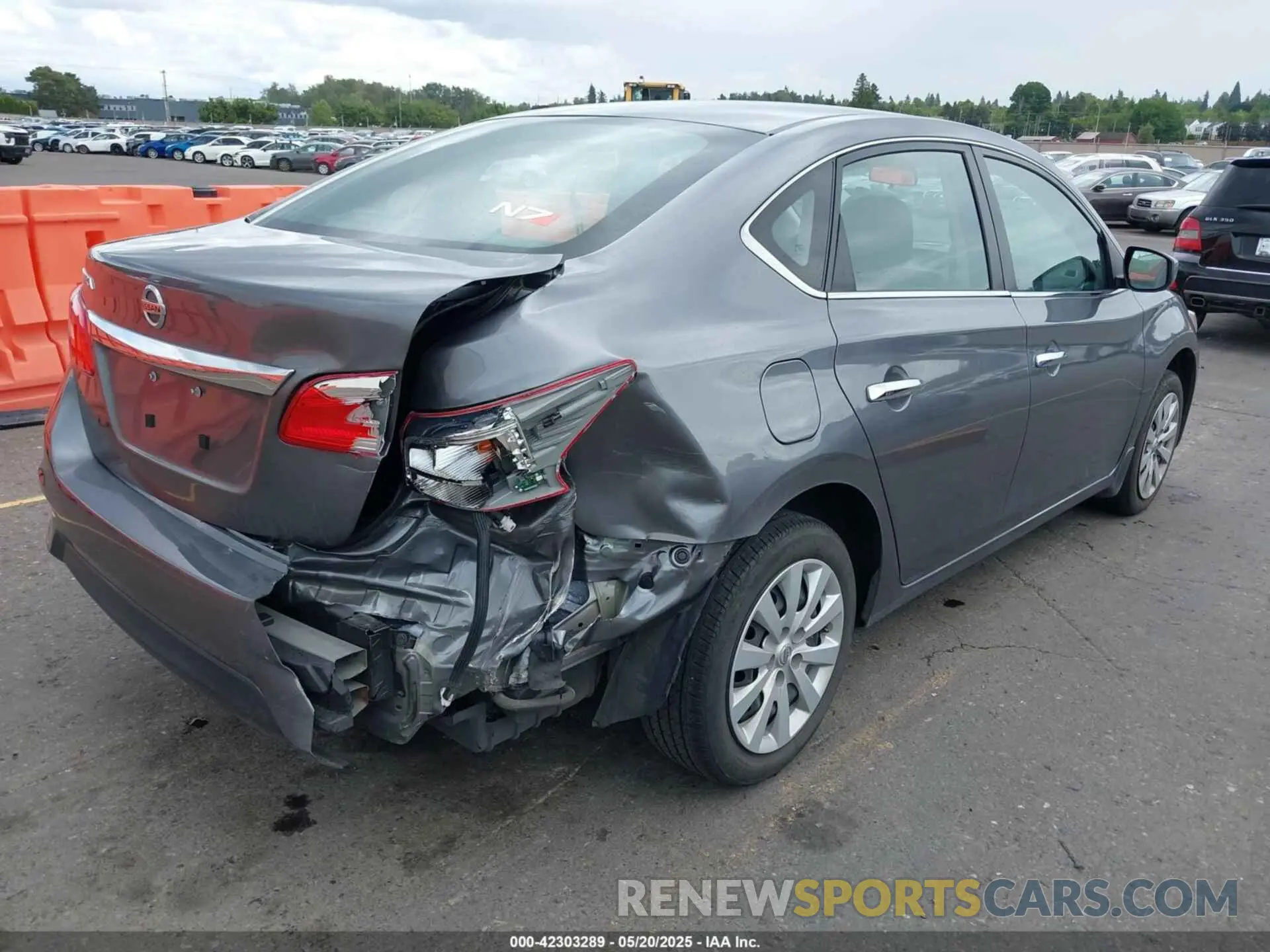 4 Photograph of a damaged car 3N1AB7AP4KY456873 NISSAN SENTRA 2019