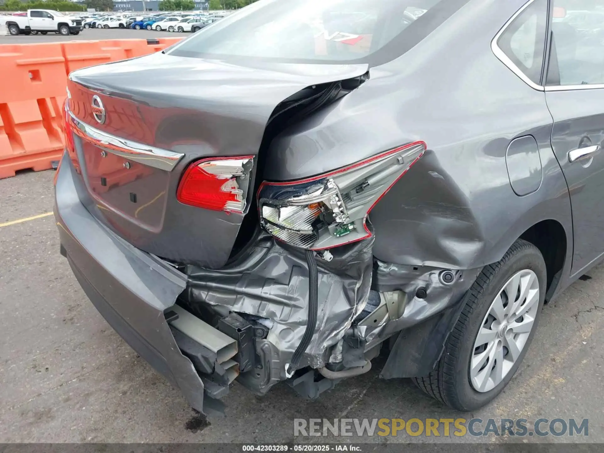 6 Photograph of a damaged car 3N1AB7AP4KY456873 NISSAN SENTRA 2019
