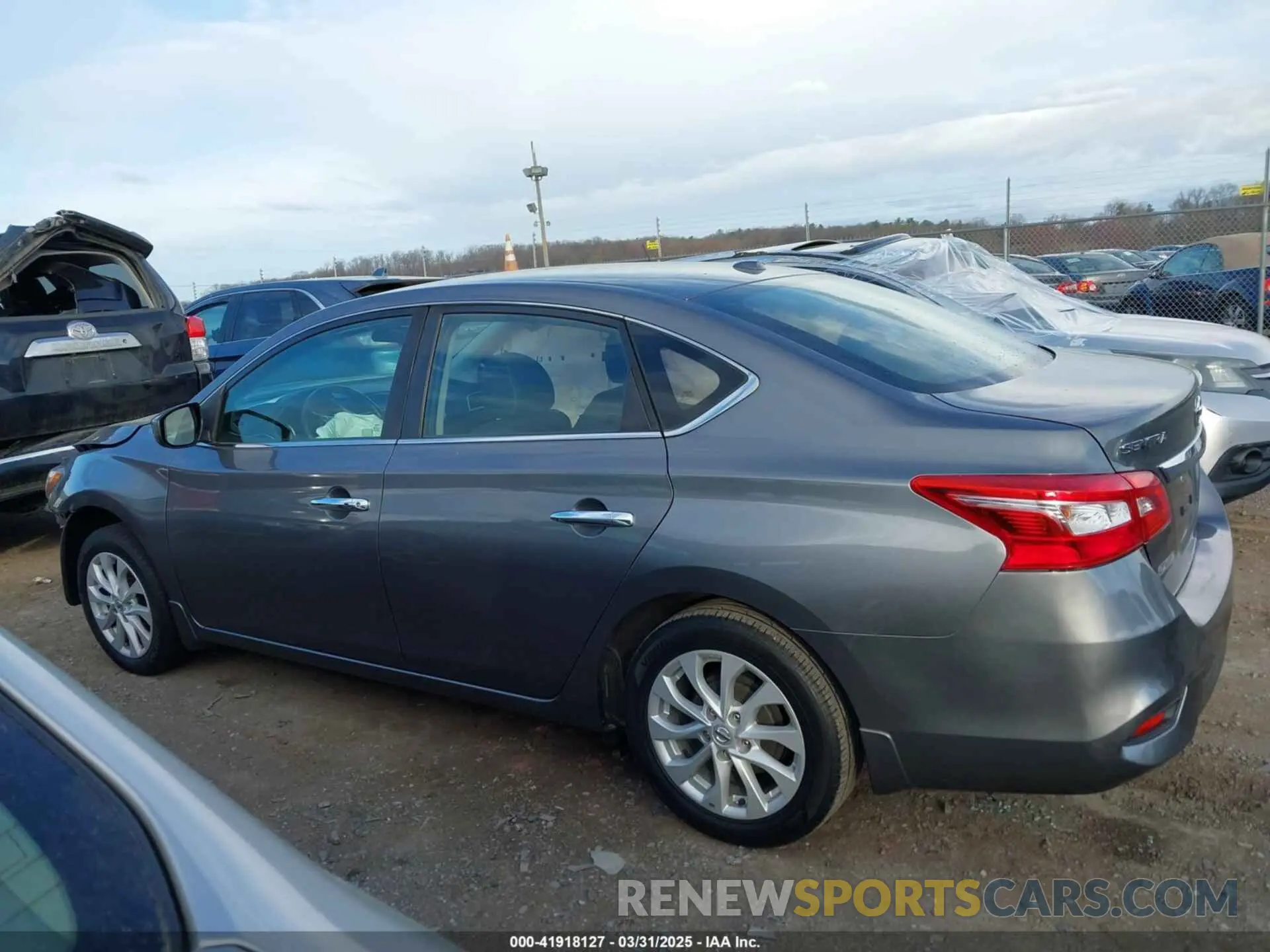 14 Photograph of a damaged car 3N1AB7AP5KL606647 NISSAN SENTRA 2019