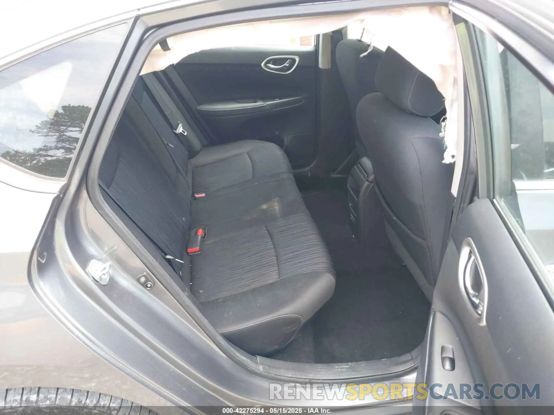 8 Photograph of a damaged car 3N1AB7AP5KL608981 NISSAN SENTRA 2019
