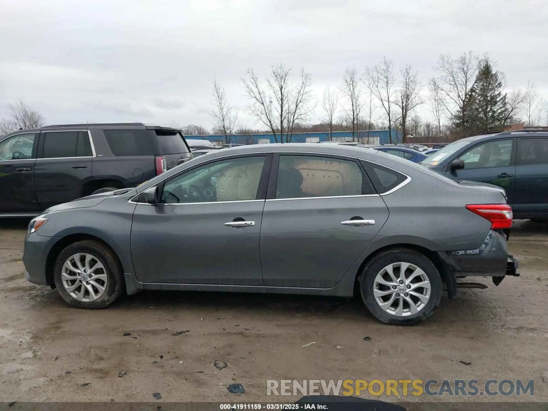 14 Photograph of a damaged car 3N1AB7AP5KL612173 NISSAN SENTRA 2019