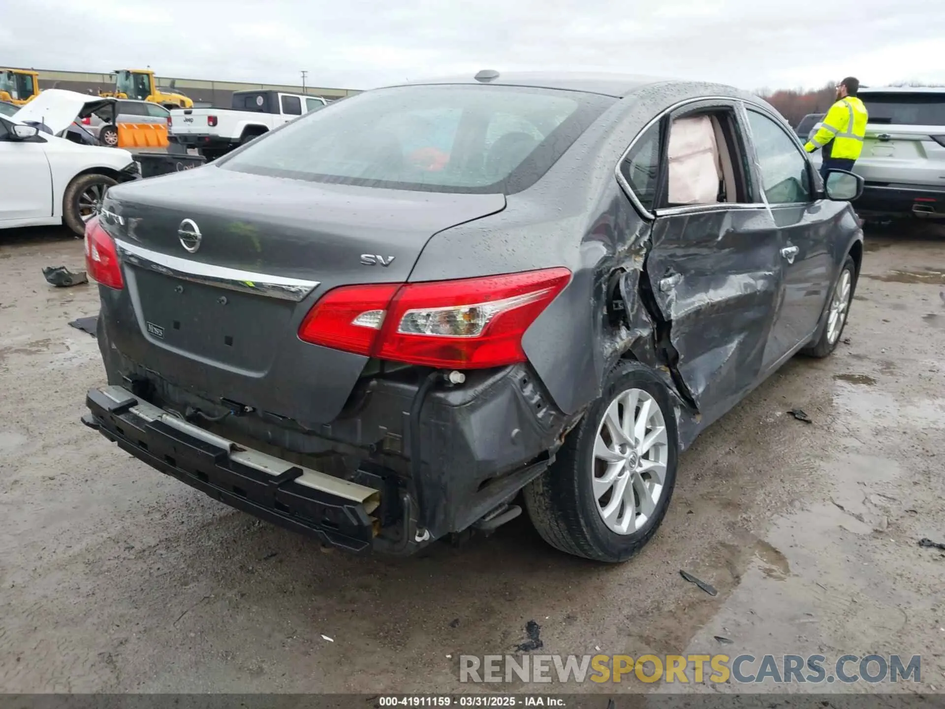4 Photograph of a damaged car 3N1AB7AP5KL612173 NISSAN SENTRA 2019
