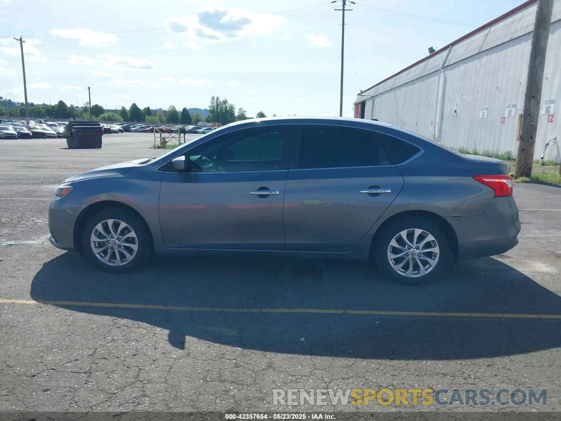 14 Photograph of a damaged car 3N1AB7AP5KL612335 NISSAN SENTRA 2019