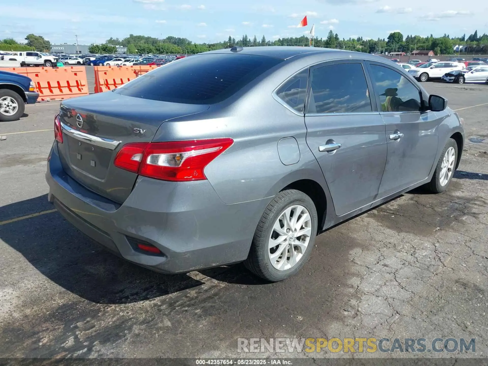 4 Photograph of a damaged car 3N1AB7AP5KL612335 NISSAN SENTRA 2019