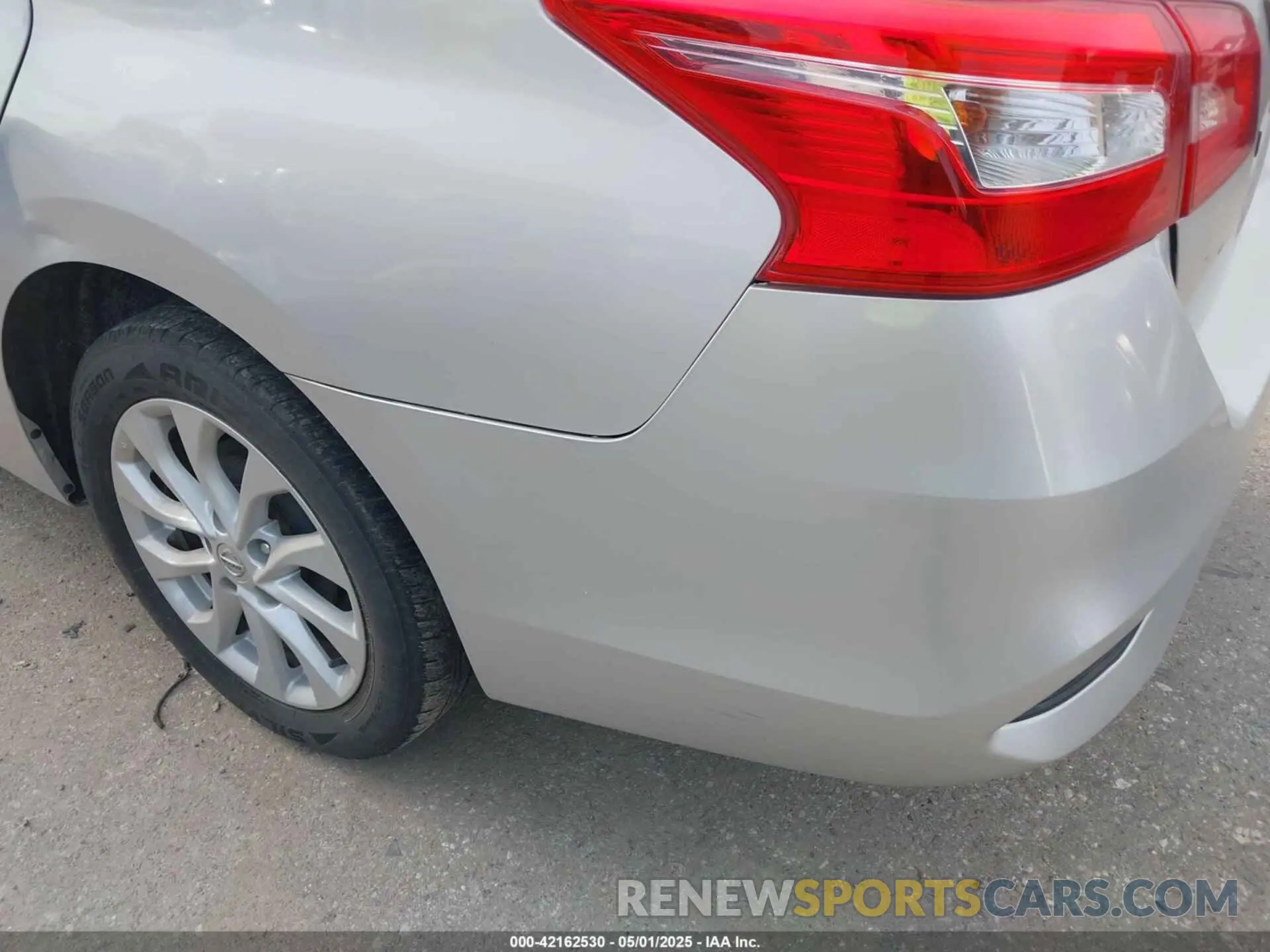 6 Photograph of a damaged car 3N1AB7AP5KL626185 NISSAN SENTRA 2019
