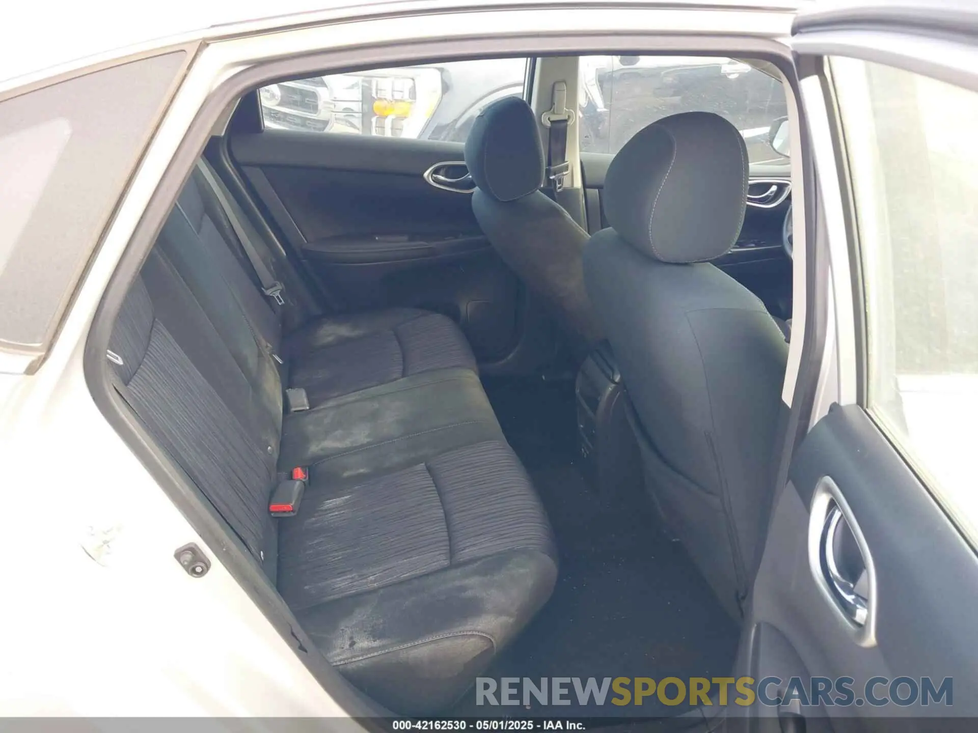 8 Photograph of a damaged car 3N1AB7AP5KL626185 NISSAN SENTRA 2019