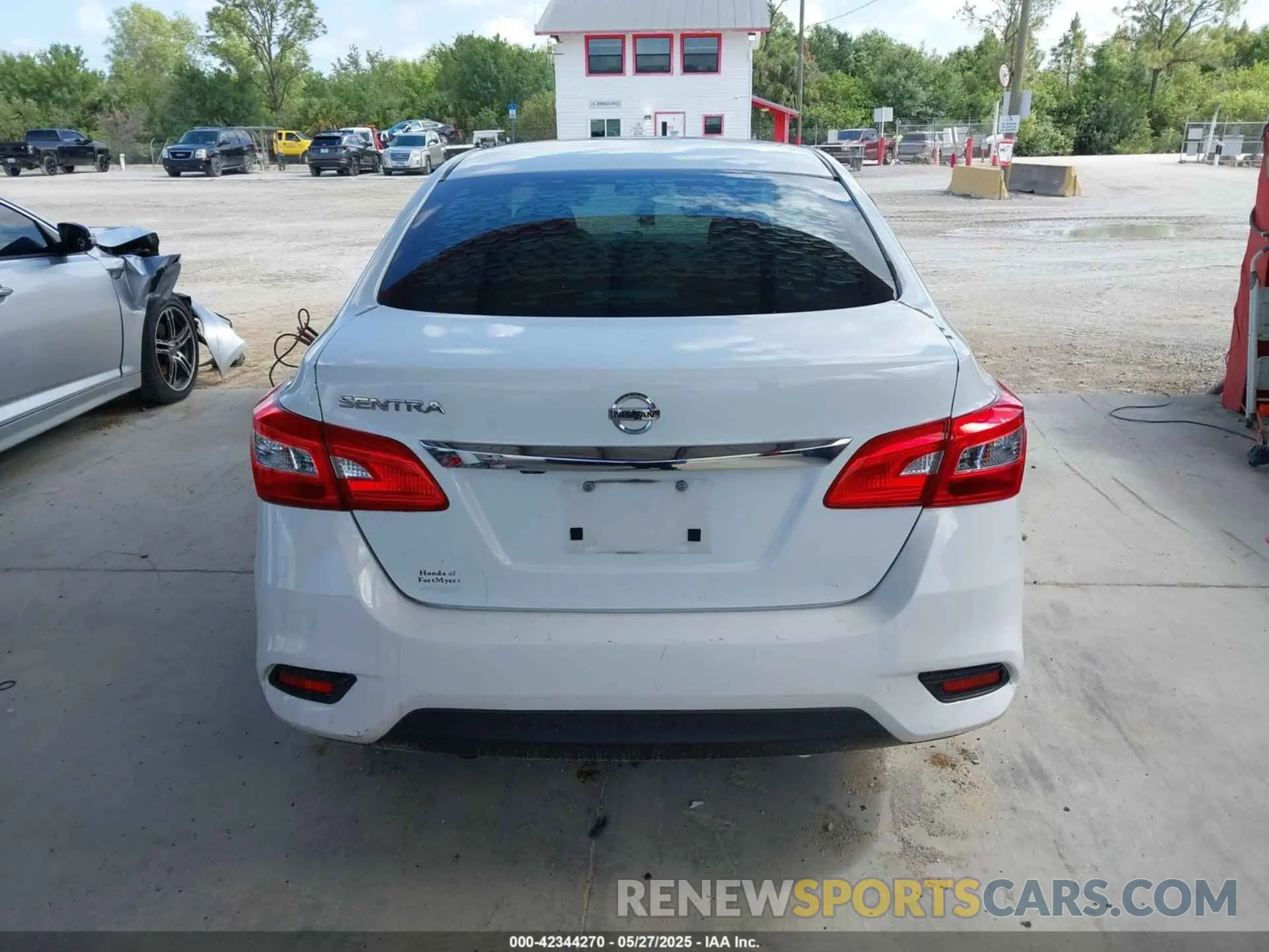 16 Photograph of a damaged car 3N1AB7AP5KY210155 NISSAN SENTRA 2019