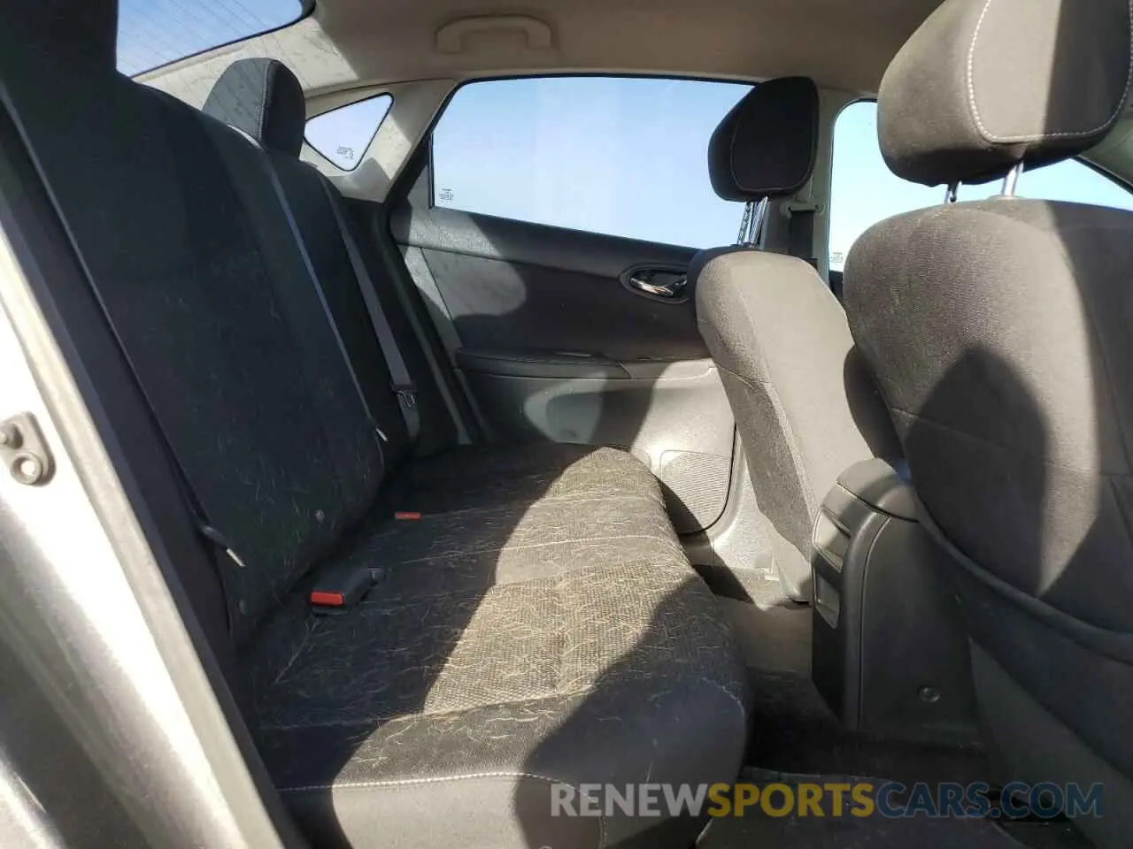 10 Photograph of a damaged car 3N1AB7AP5KY211306 NISSAN SENTRA 2019