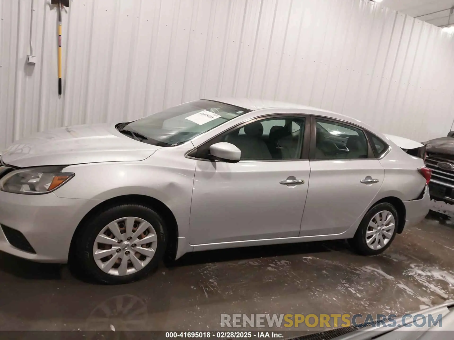 14 Photograph of a damaged car 3N1AB7AP5KY218689 NISSAN SENTRA 2019