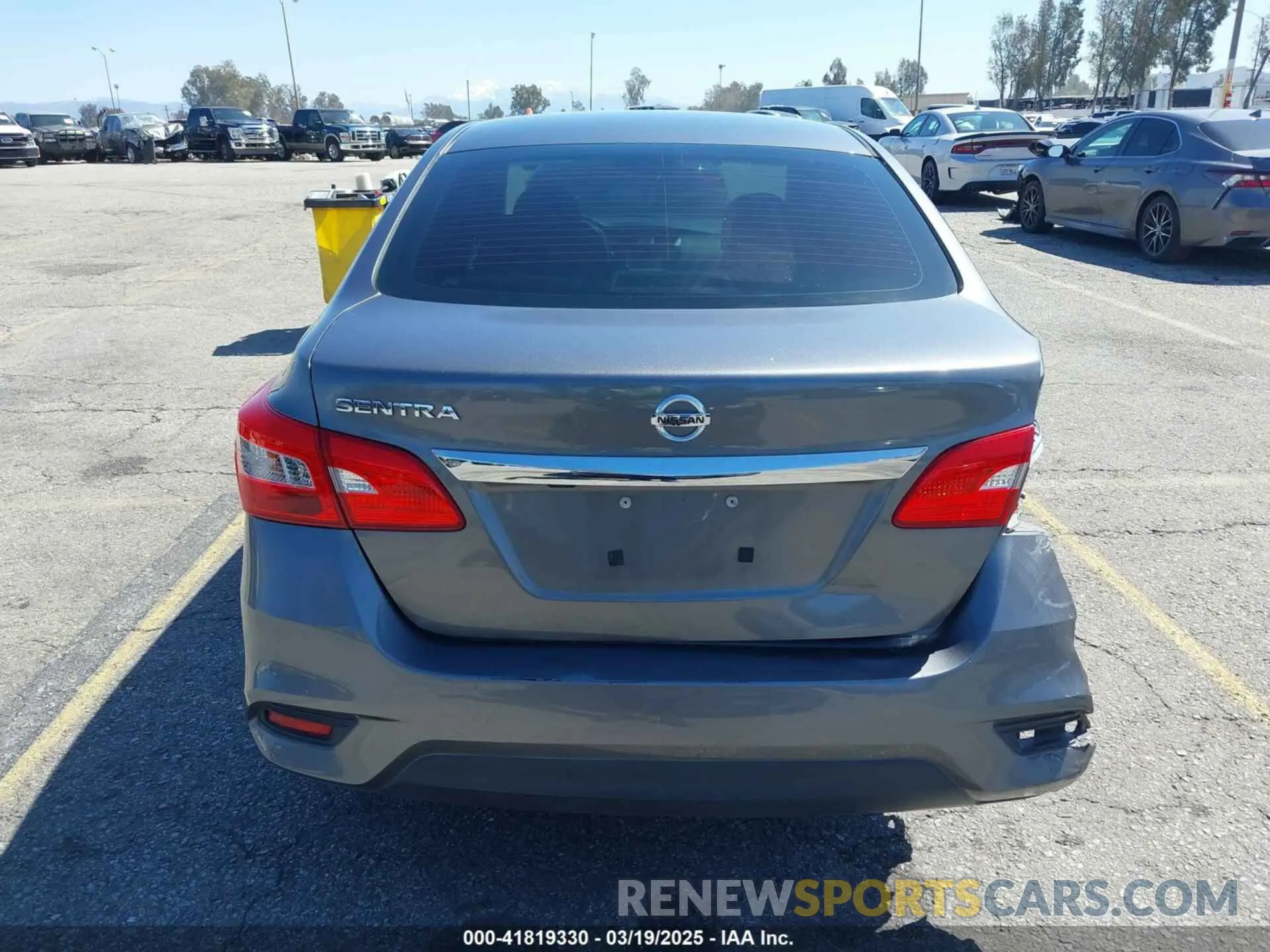 16 Photograph of a damaged car 3N1AB7AP5KY228039 NISSAN SENTRA 2019