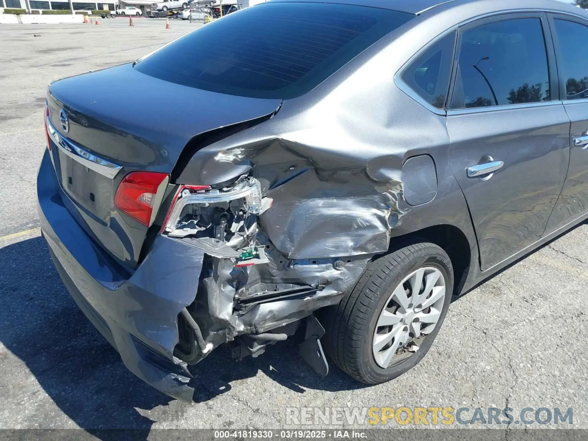 6 Photograph of a damaged car 3N1AB7AP5KY228039 NISSAN SENTRA 2019