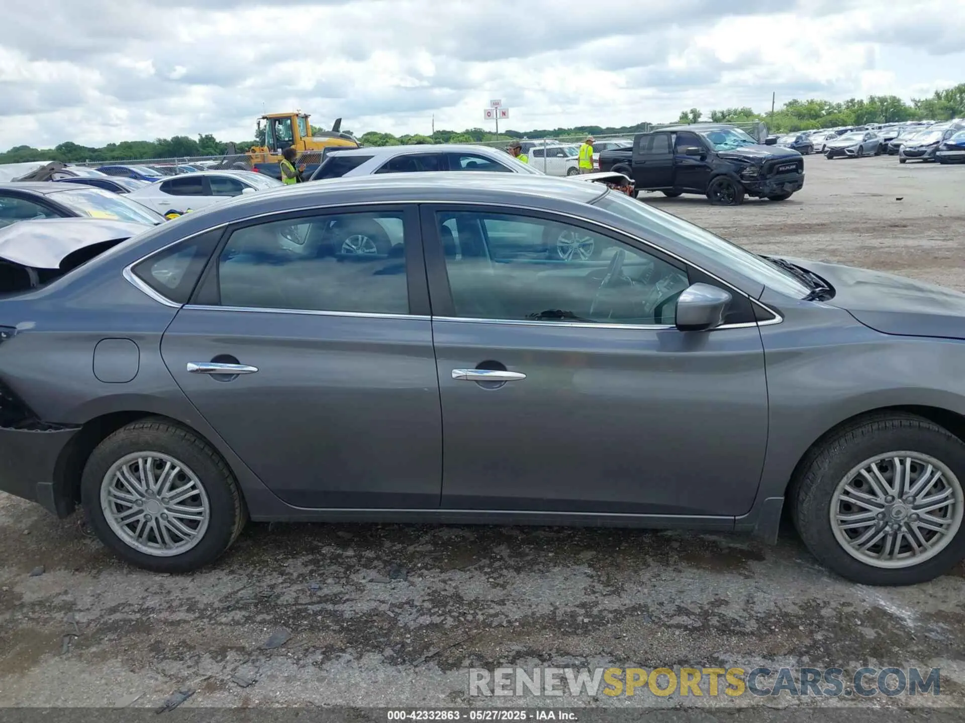 14 Photograph of a damaged car 3N1AB7AP5KY245097 NISSAN SENTRA 2019