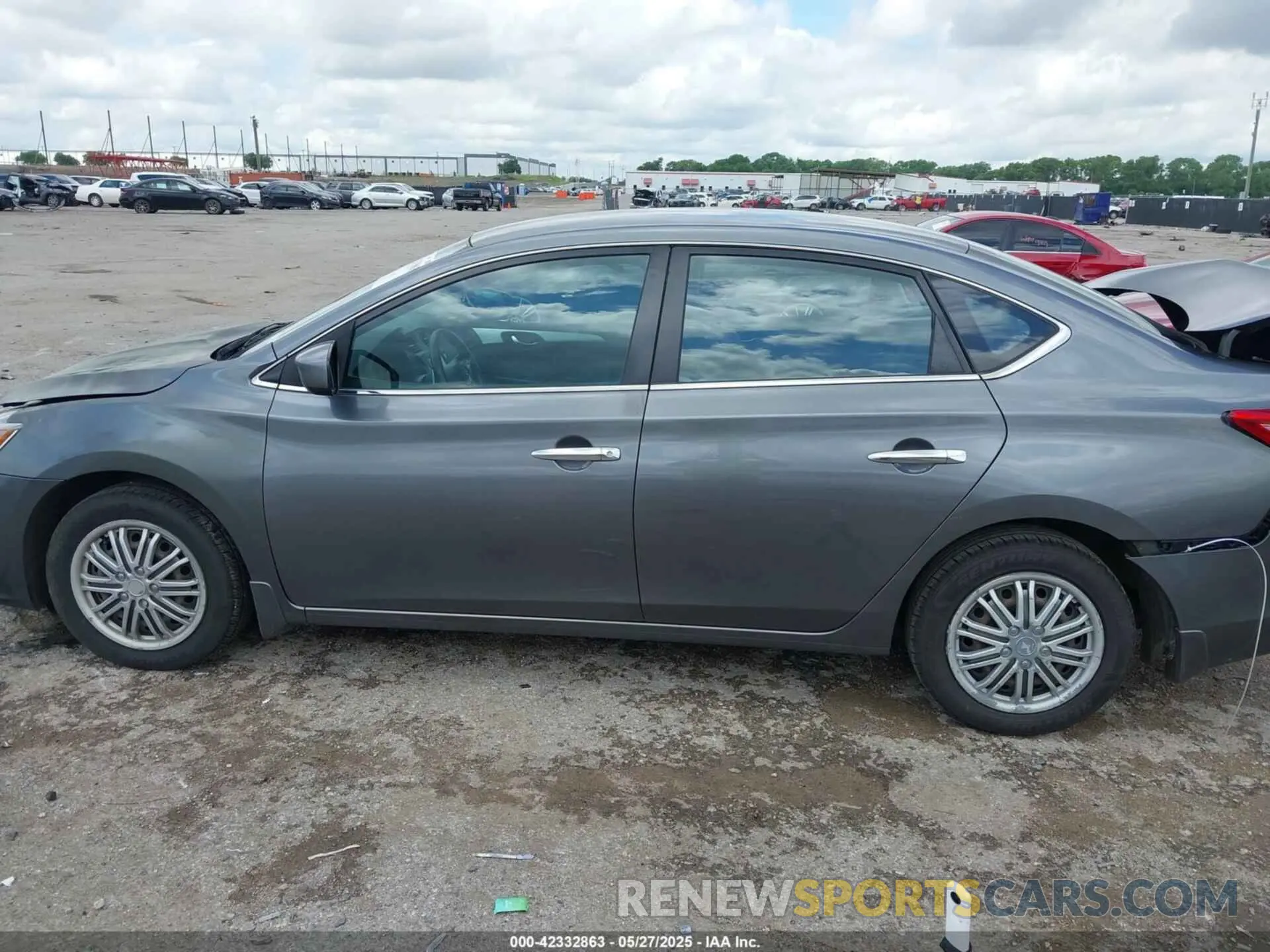 15 Photograph of a damaged car 3N1AB7AP5KY245097 NISSAN SENTRA 2019