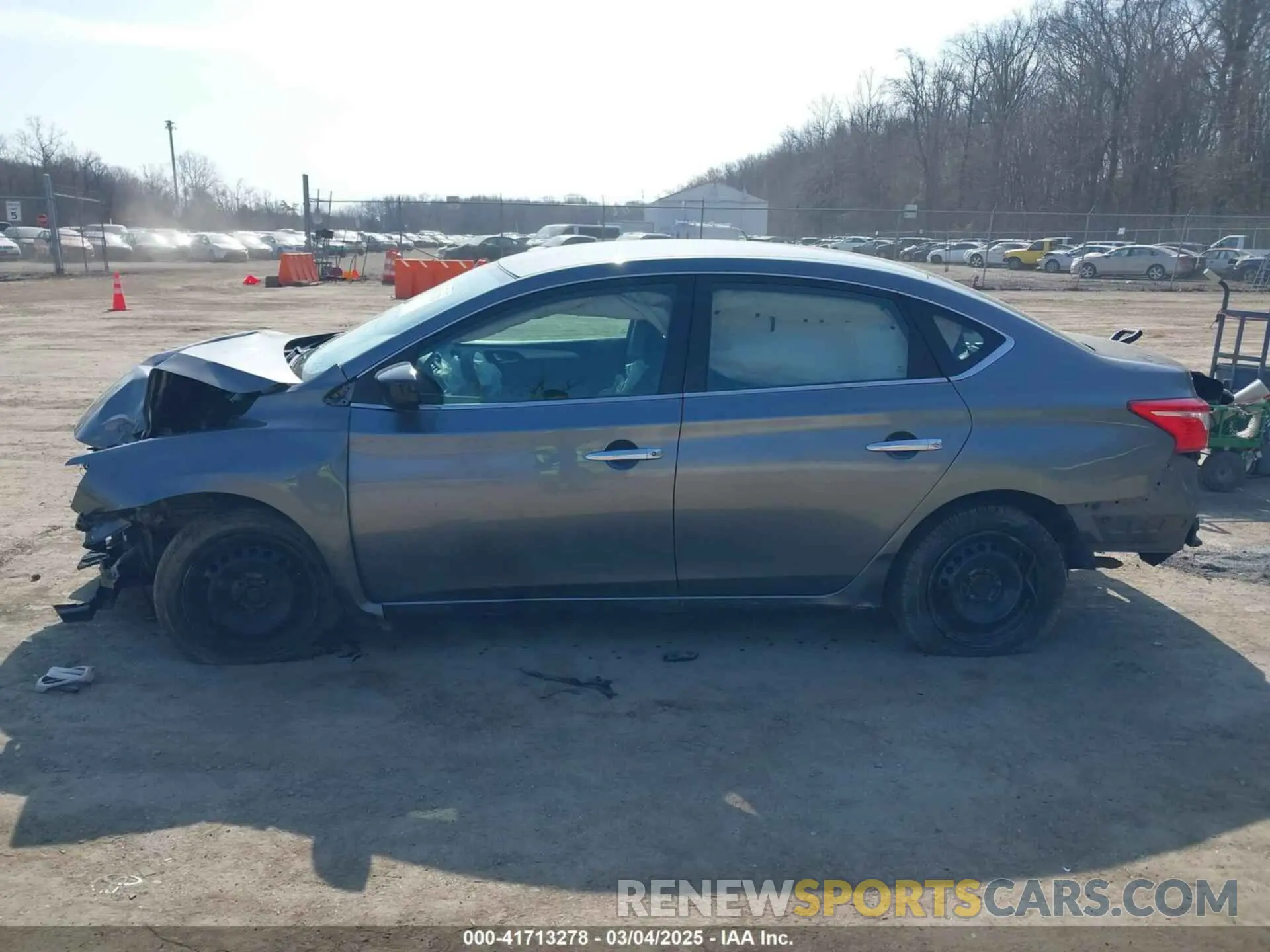 14 Photograph of a damaged car 3N1AB7AP5KY258674 NISSAN SENTRA 2019