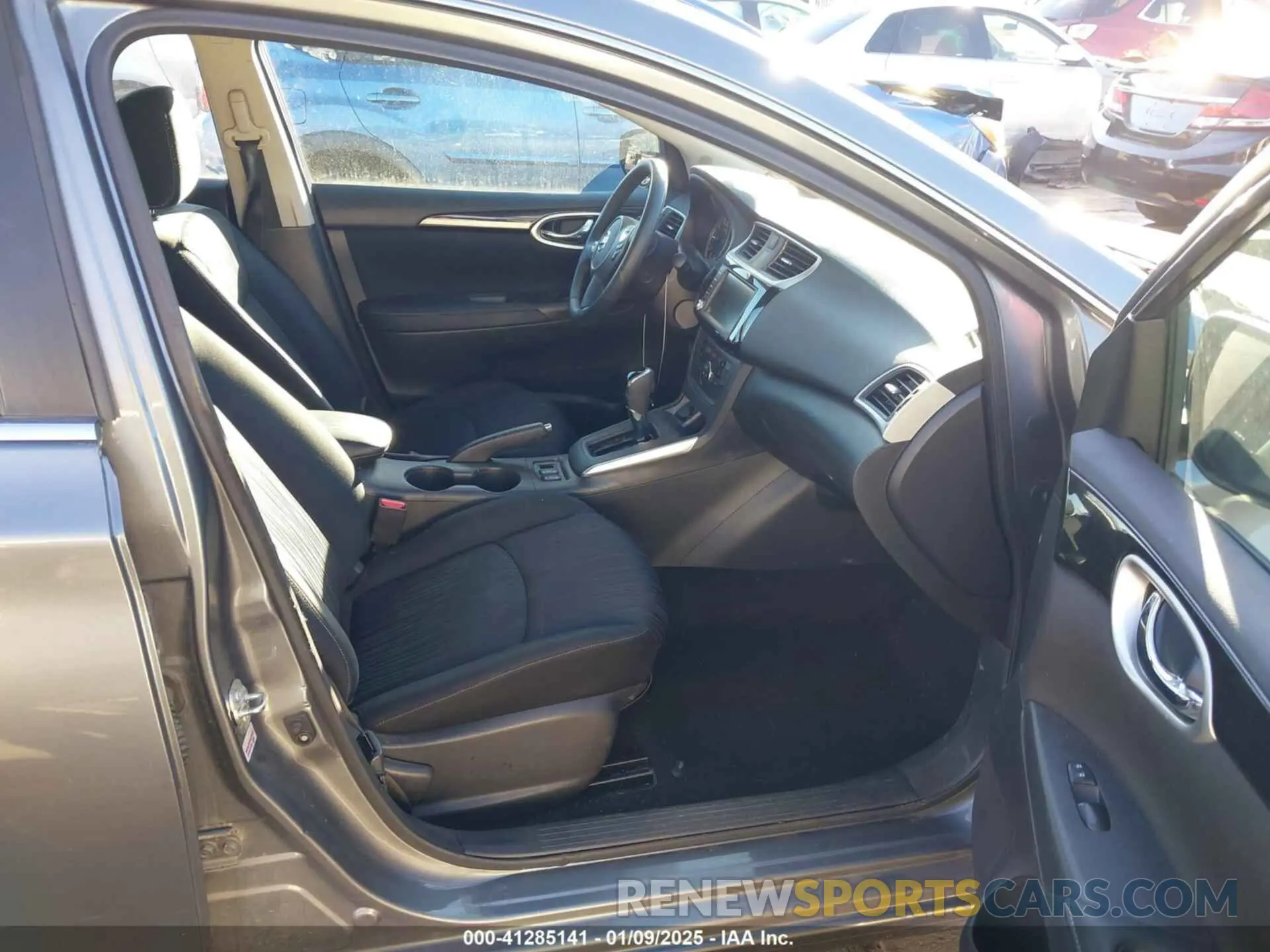 5 Photograph of a damaged car 3N1AB7AP5KY259520 NISSAN SENTRA 2019