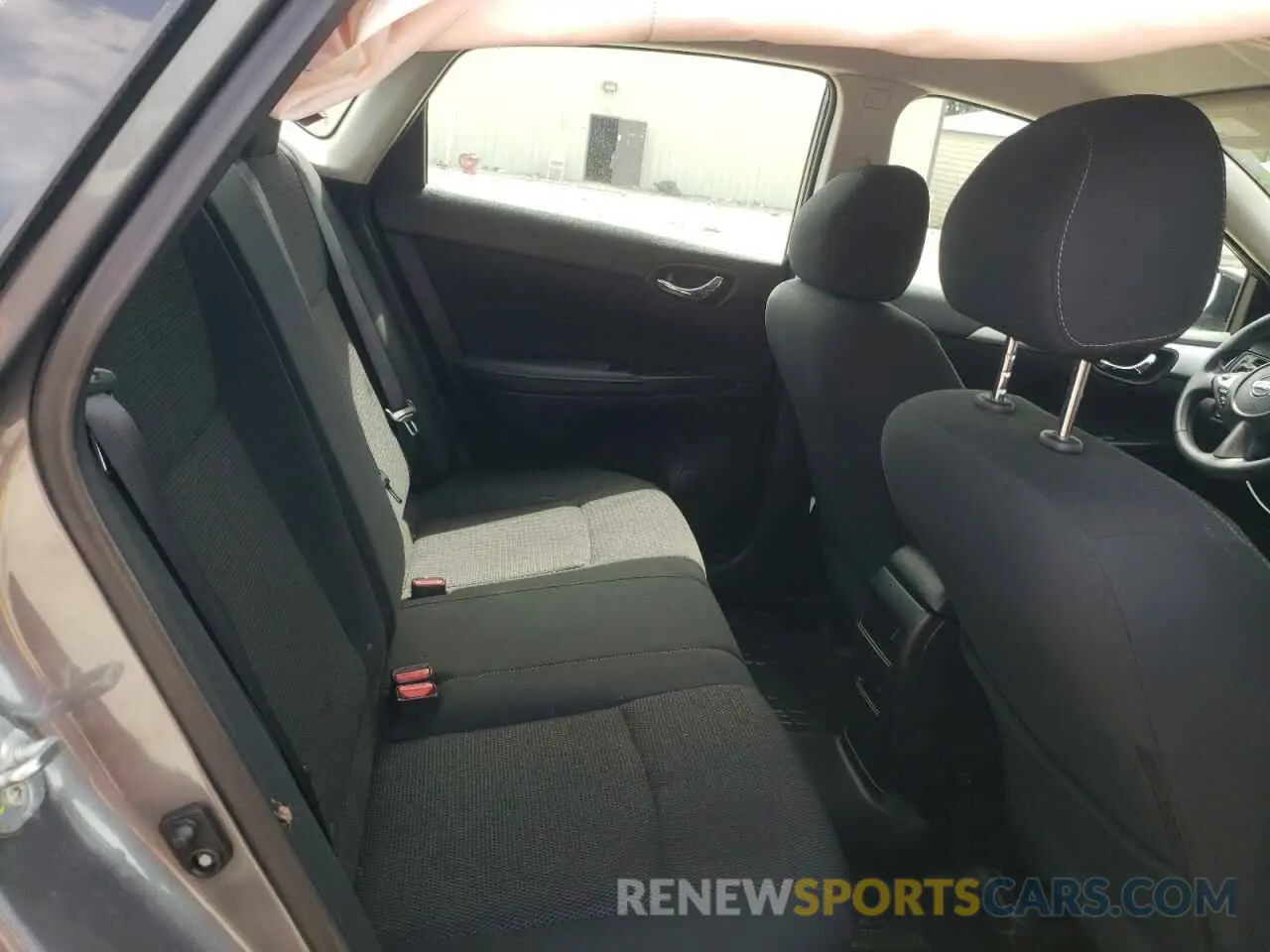 10 Photograph of a damaged car 3N1AB7AP5KY260540 NISSAN SENTRA 2019
