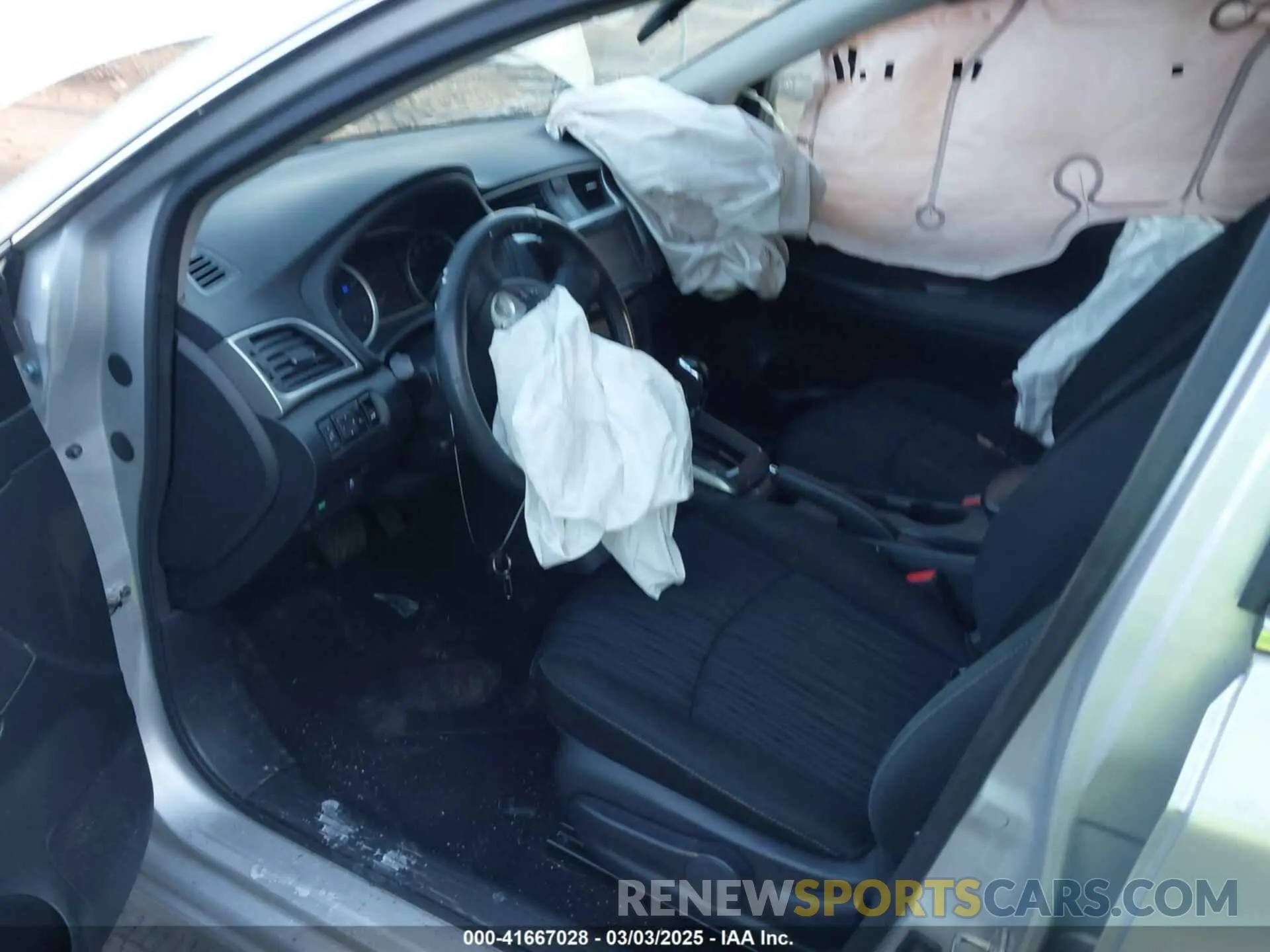 5 Photograph of a damaged car 3N1AB7AP5KY285373 NISSAN SENTRA 2019