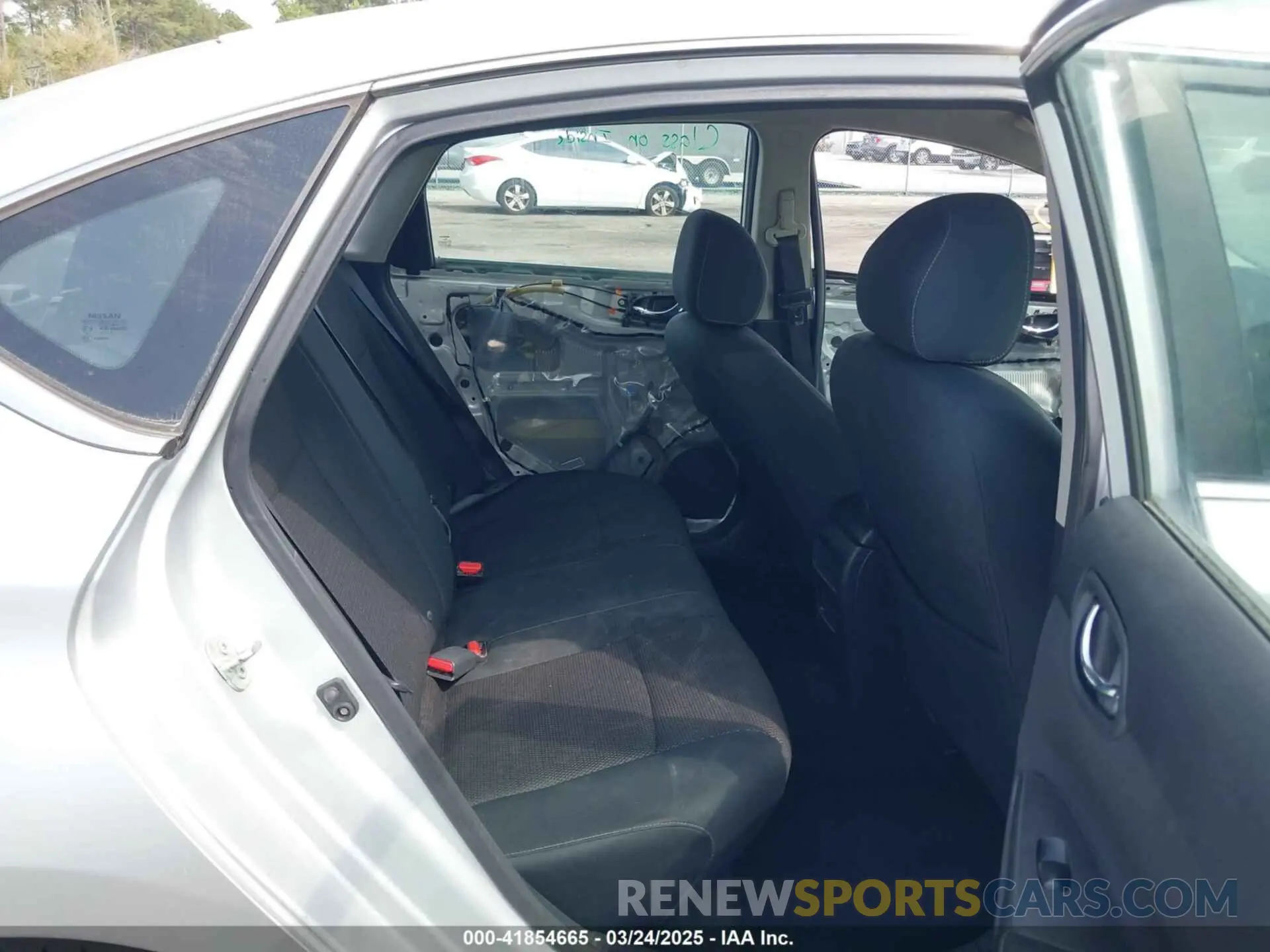 8 Photograph of a damaged car 3N1AB7AP5KY302107 NISSAN SENTRA 2019