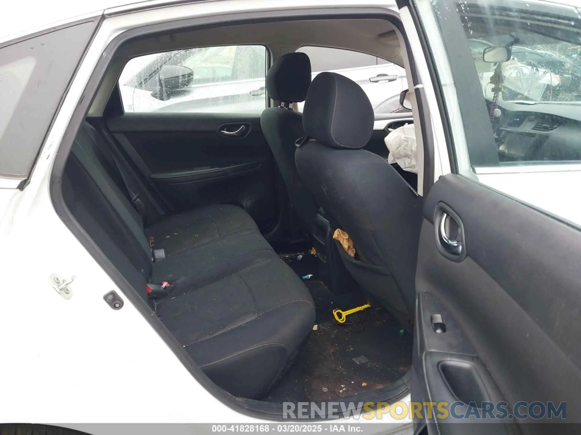 8 Photograph of a damaged car 3N1AB7AP5KY304763 NISSAN SENTRA 2019