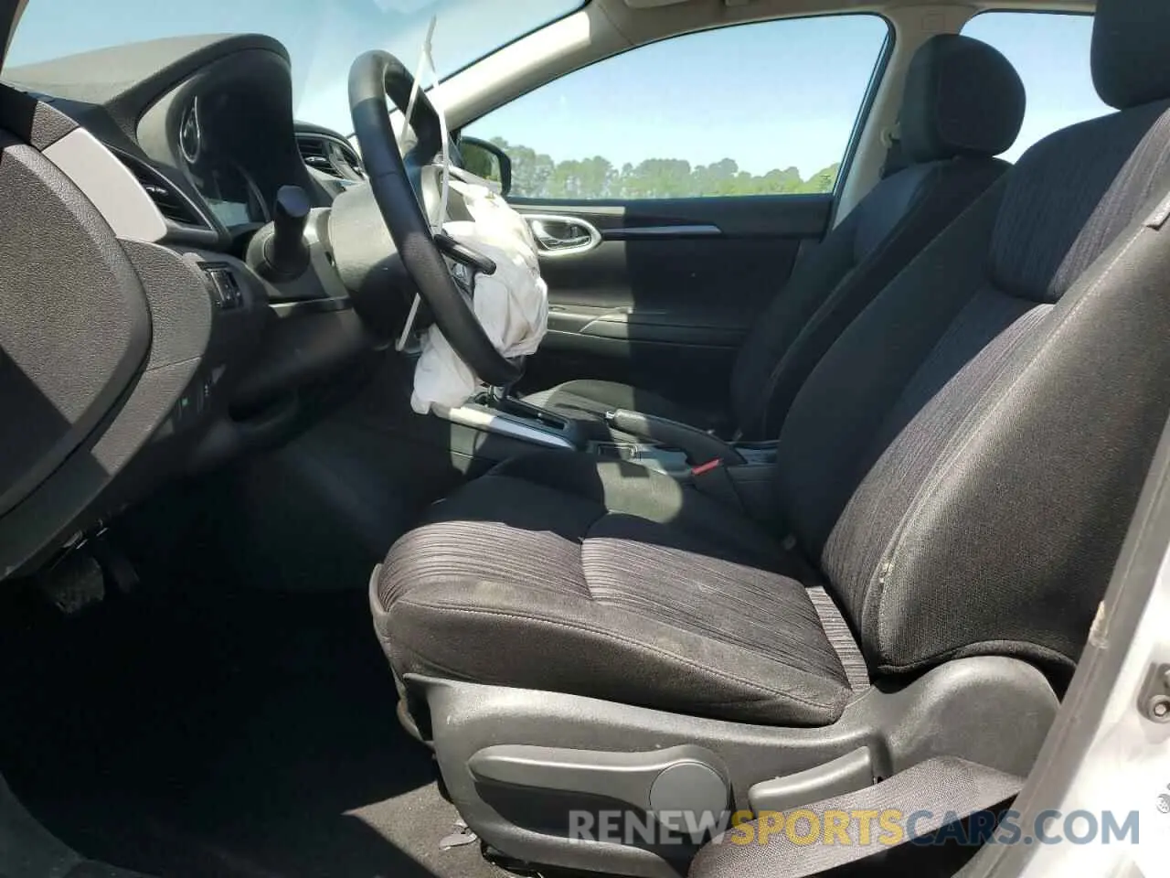 7 Photograph of a damaged car 3N1AB7AP5KY307257 NISSAN SENTRA 2019