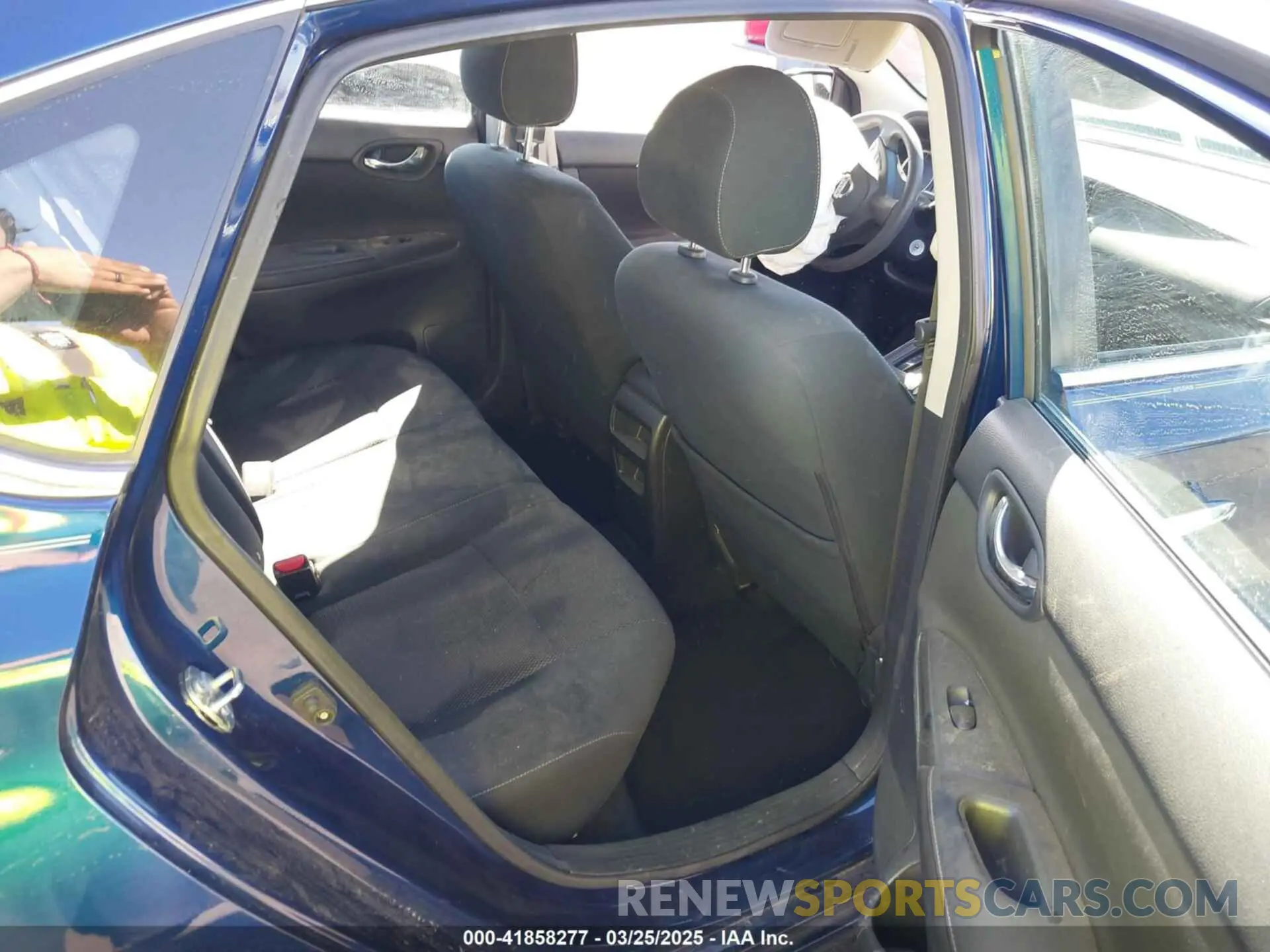 8 Photograph of a damaged car 3N1AB7AP5KY333616 NISSAN SENTRA 2019