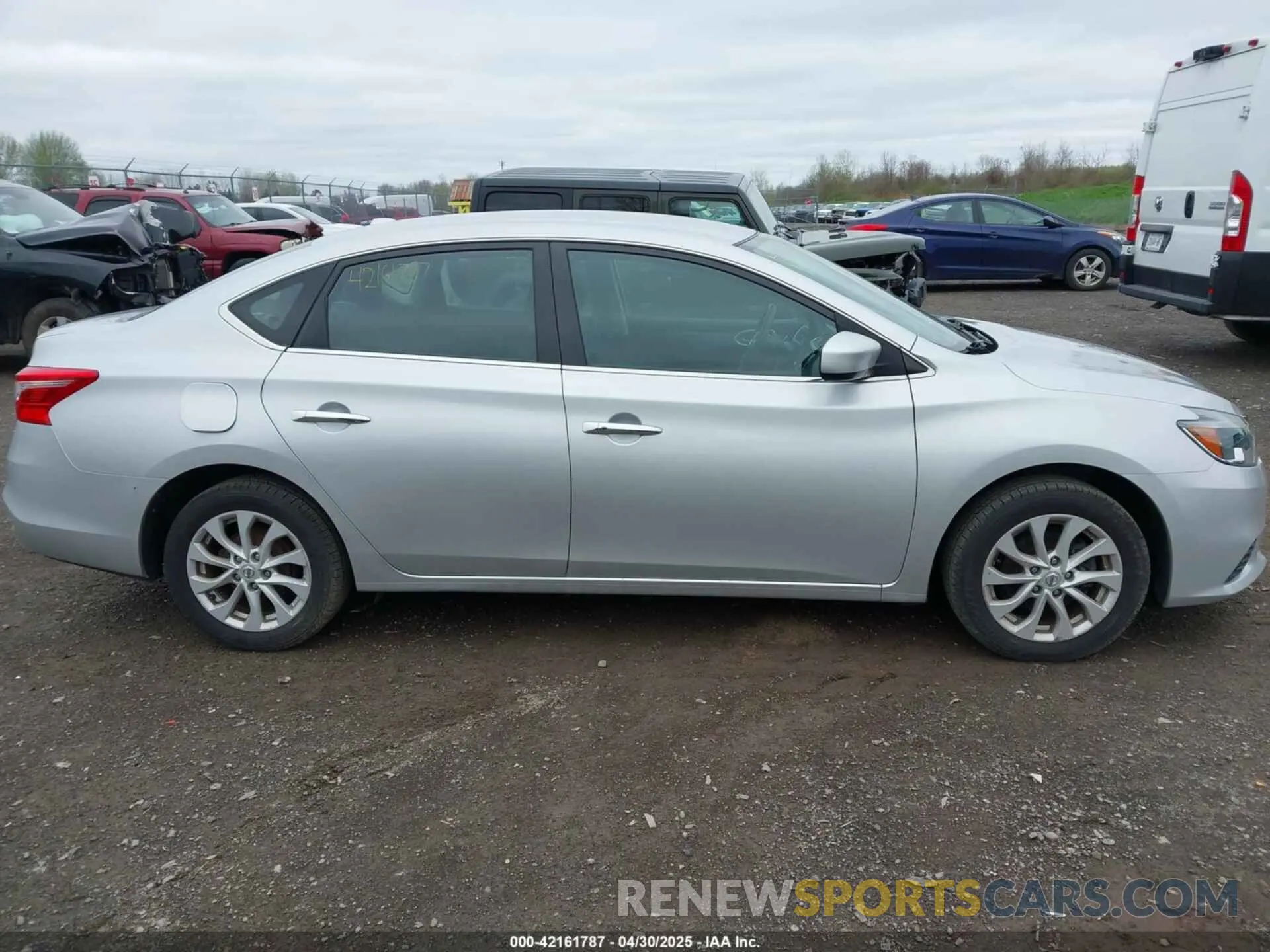 13 Photograph of a damaged car 3N1AB7AP5KY339240 NISSAN SENTRA 2019