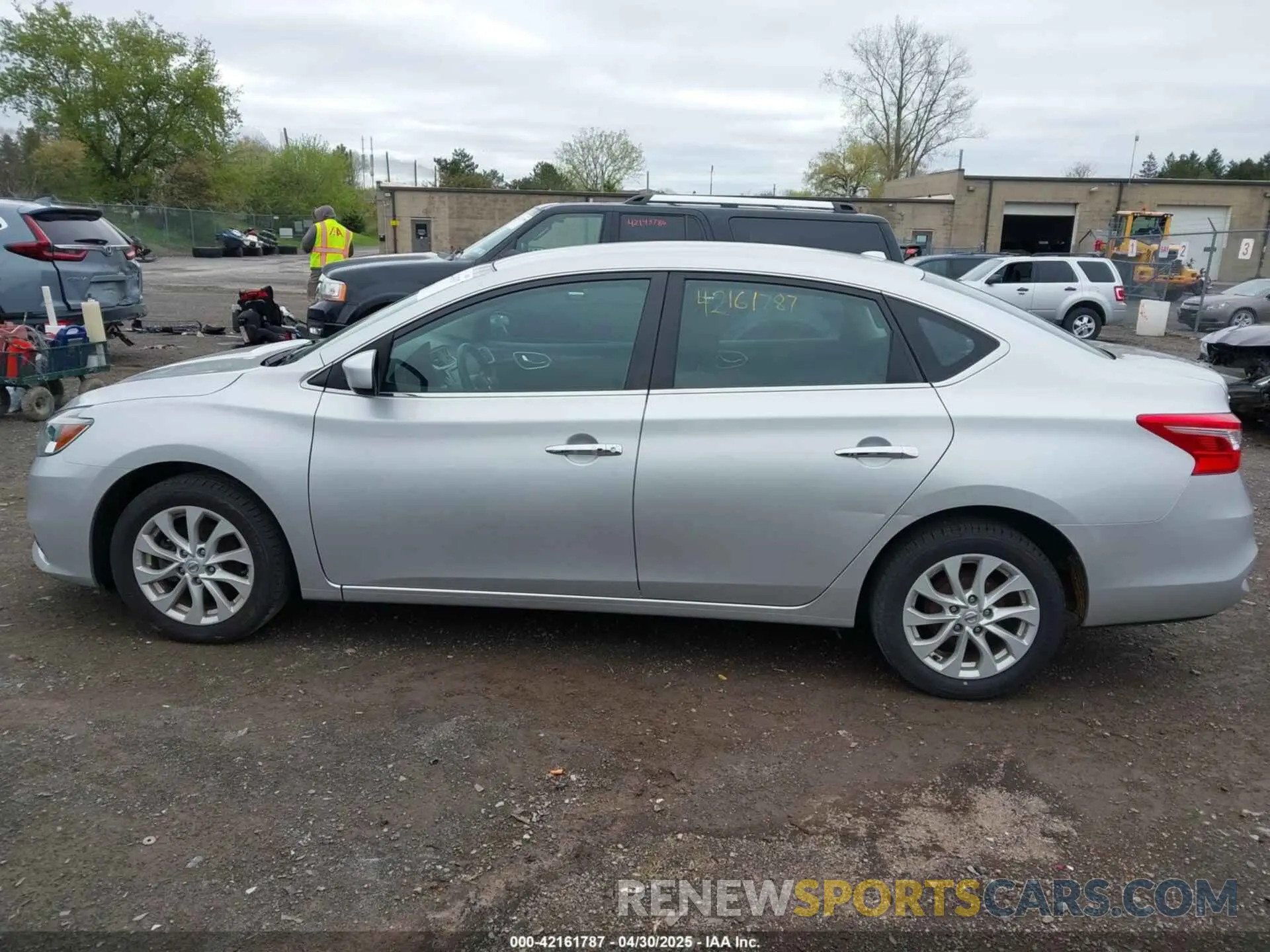 14 Photograph of a damaged car 3N1AB7AP5KY339240 NISSAN SENTRA 2019